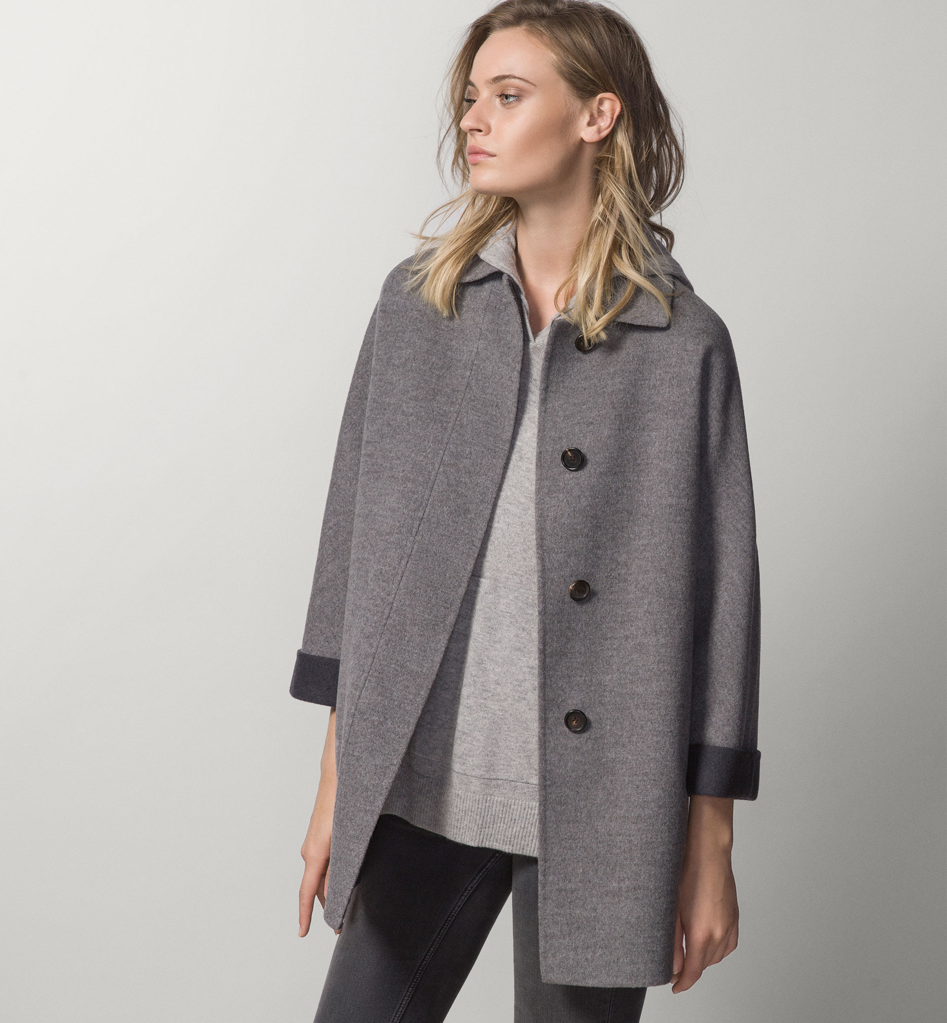 TWO-TONE COAT WITH KIMONO SLEEVES