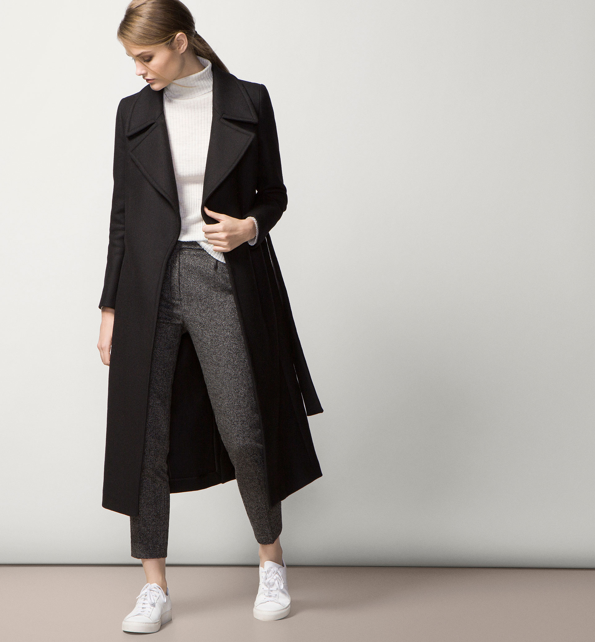 LONG BLACK COAT