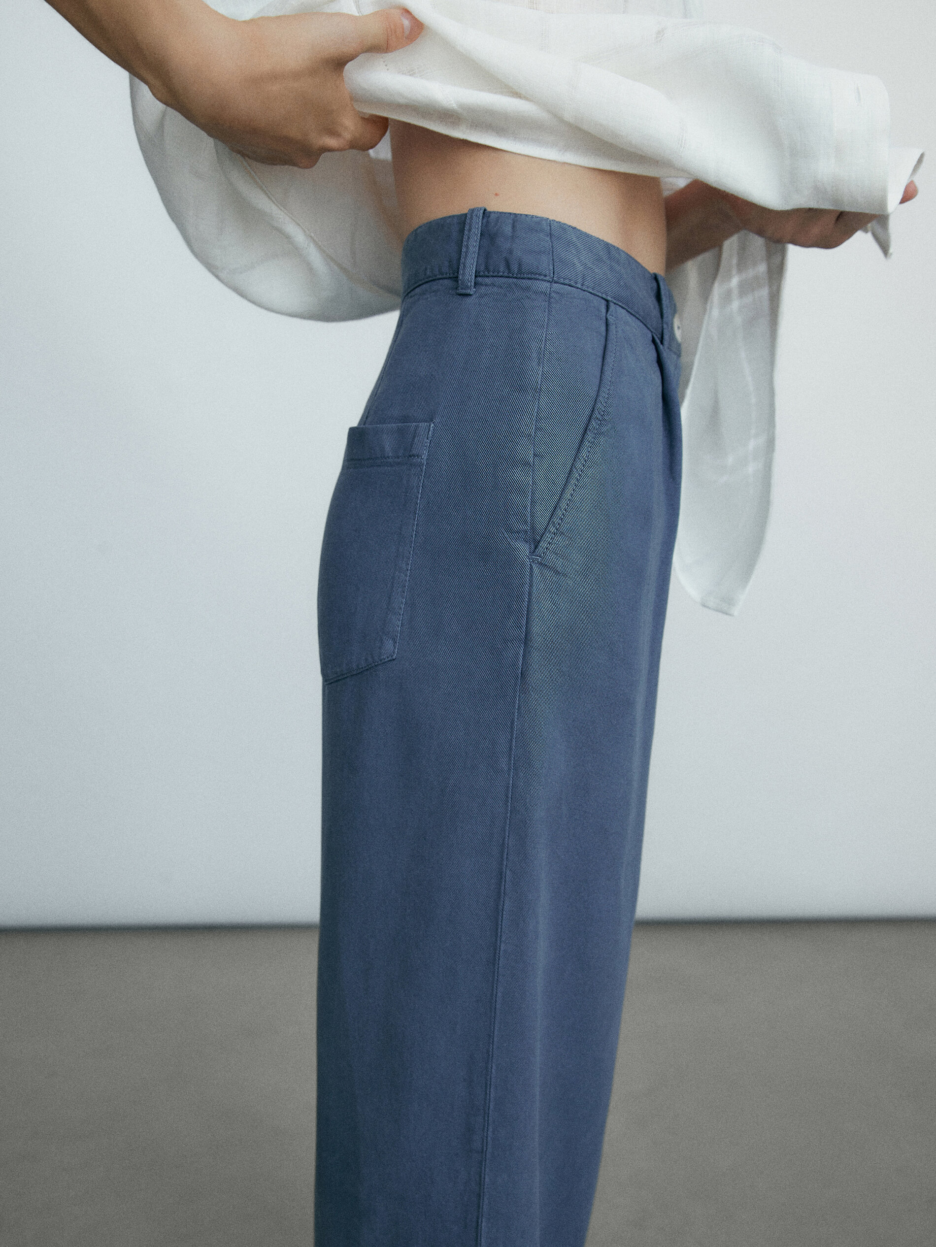 Pantalón fluido lyocell lino - Mujer - Massimo Dutti España