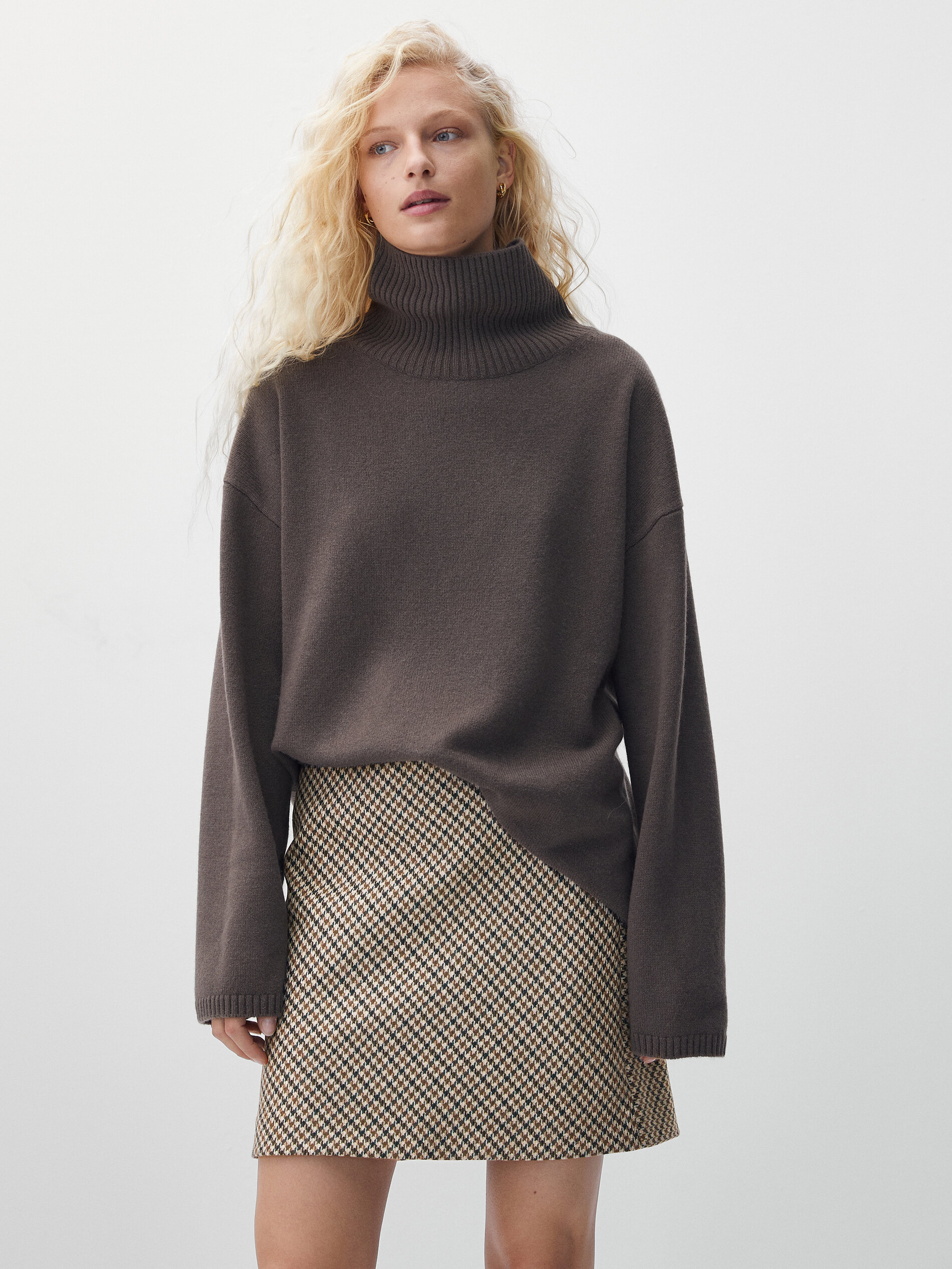 black and white asymmetrical skirt