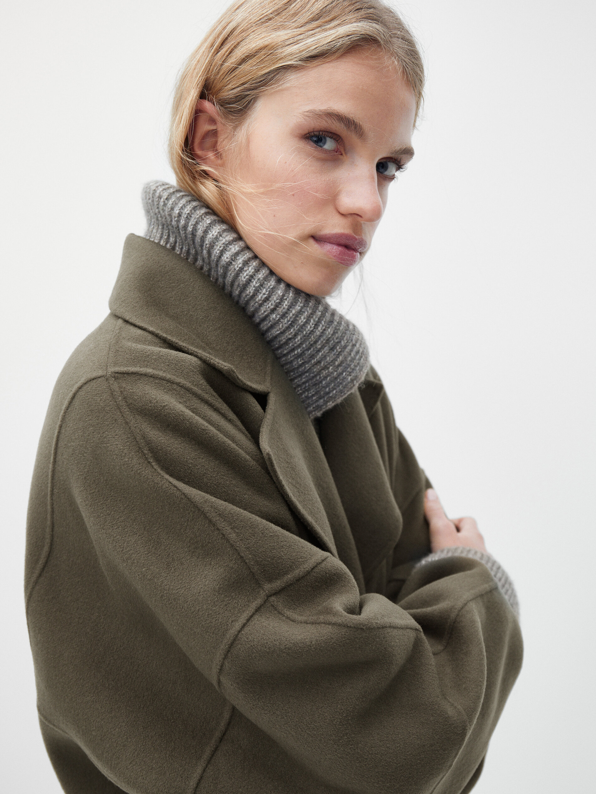 Oversize wool coat - Women - Massimo Dutti