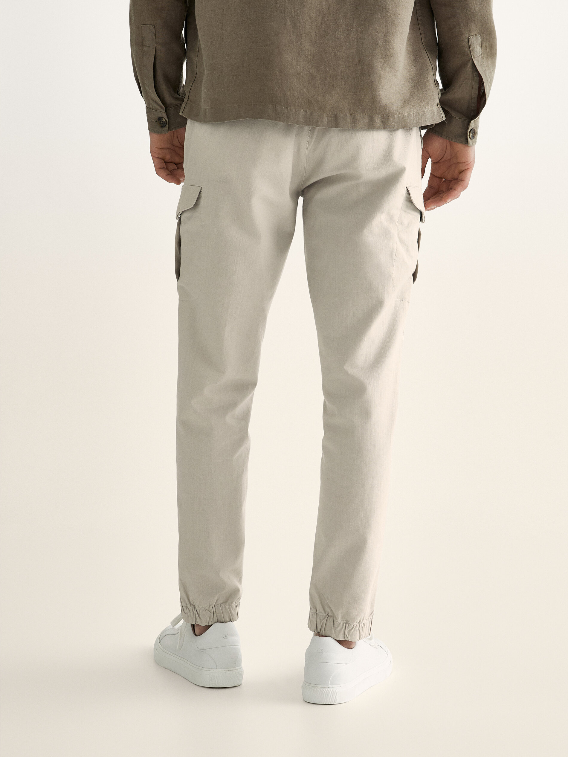Pantalón cargo jogging fit de Massimo Dutti Colombia