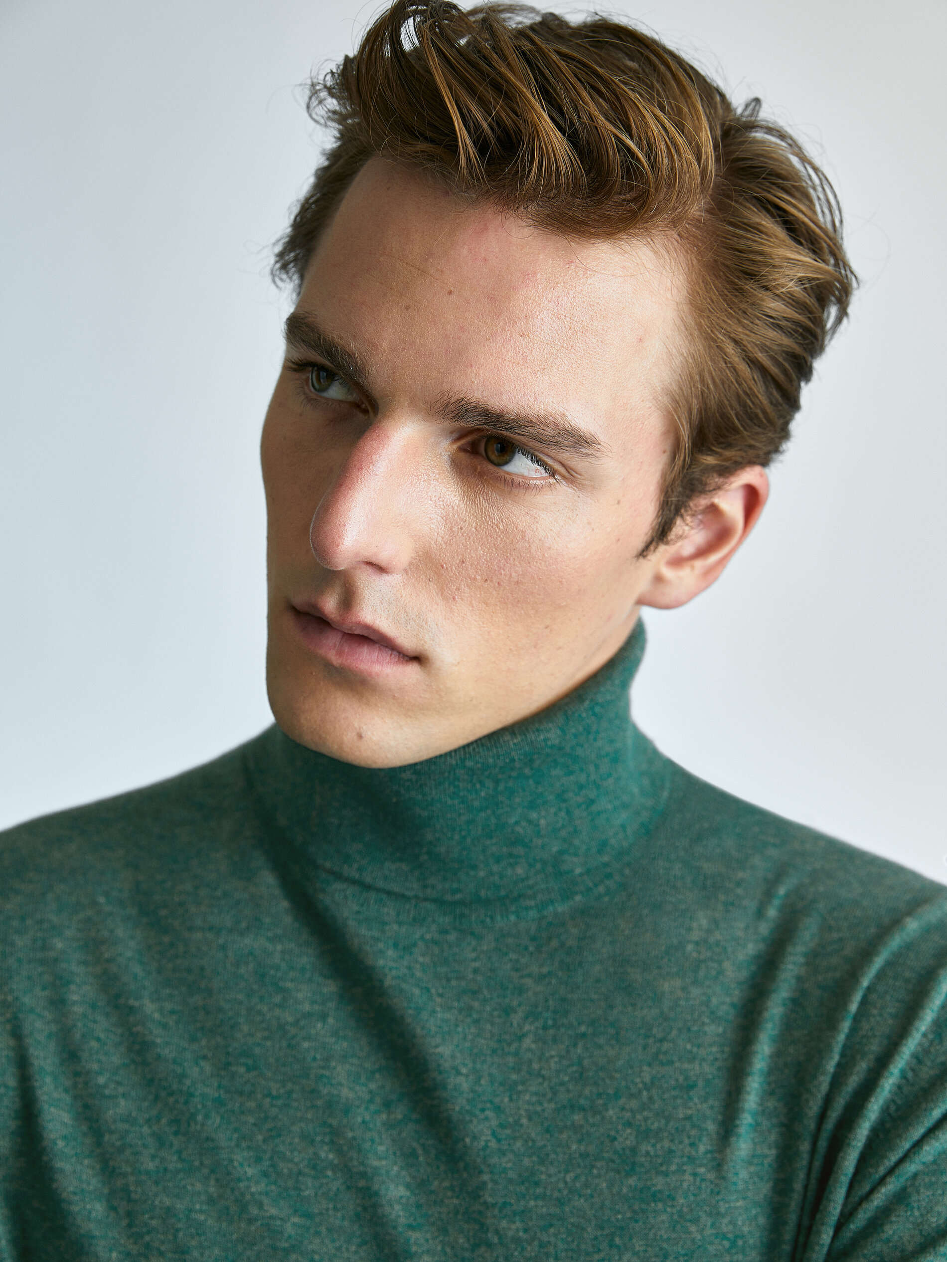 victoria beckham turtleneck sweater