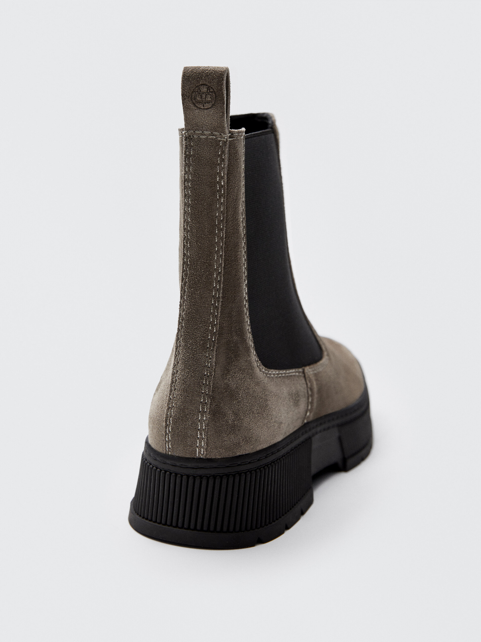 massimo dutti suede boots