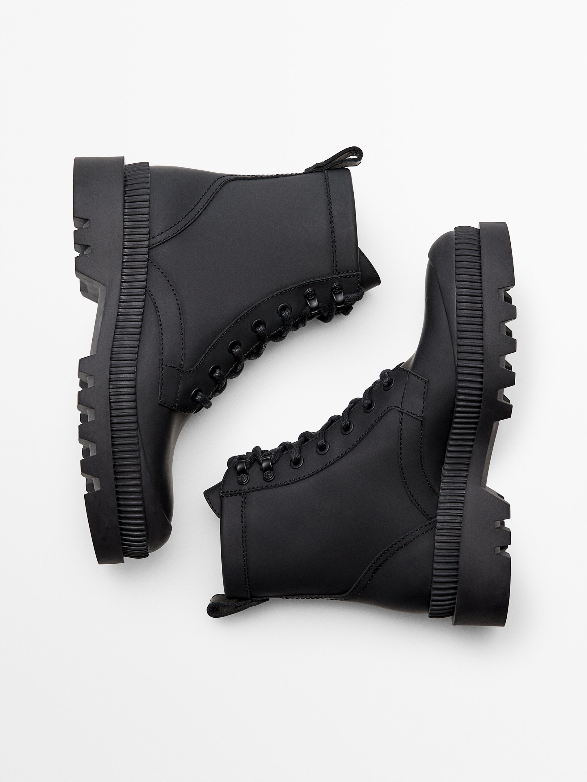 massimo dutti black boots