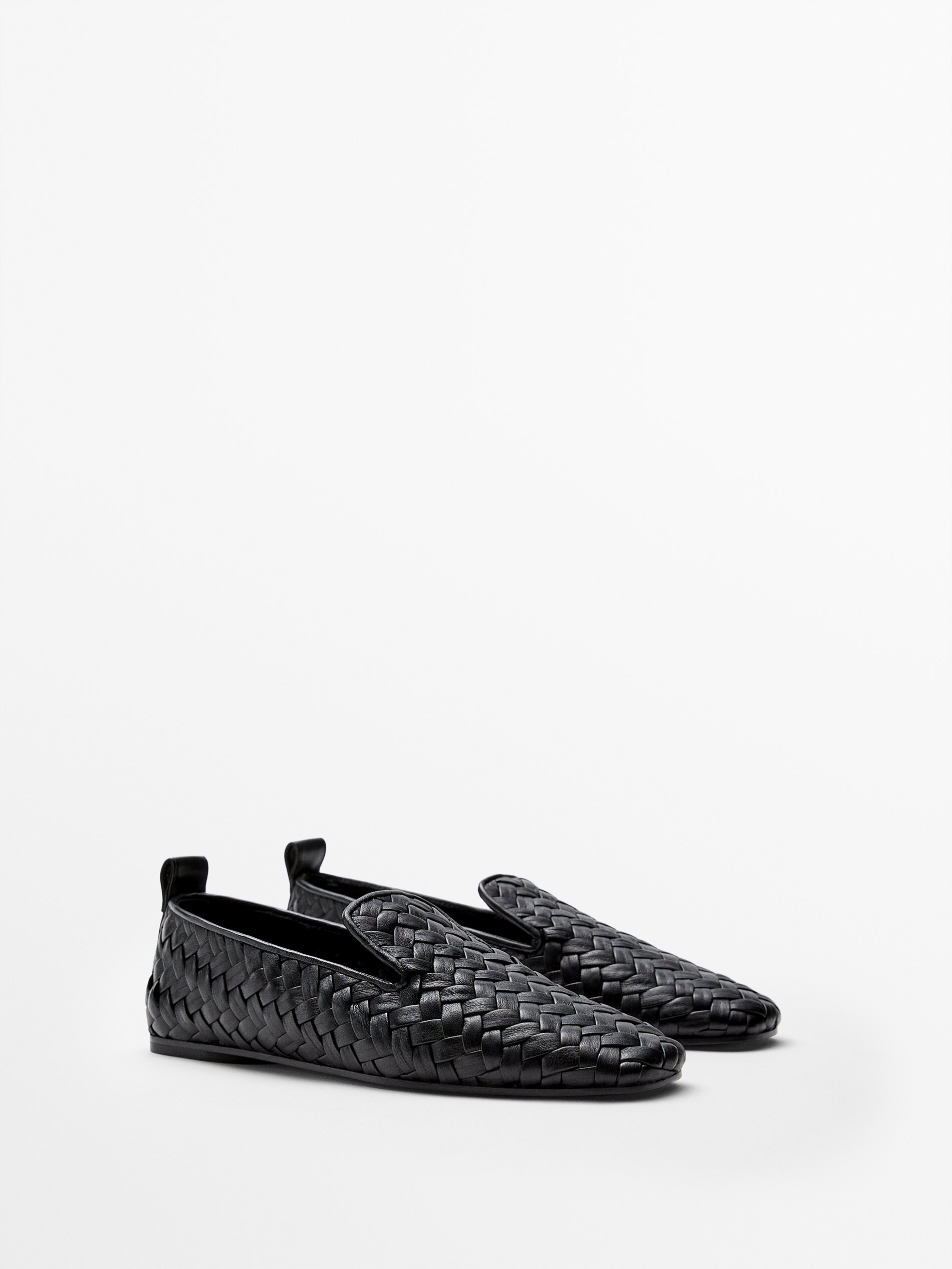 Zwarte gevlochten leren loafers voor DAMES - COLLECTIE - Jeans - Skinny \u0026  Slim Massimo Dutti Belgium
