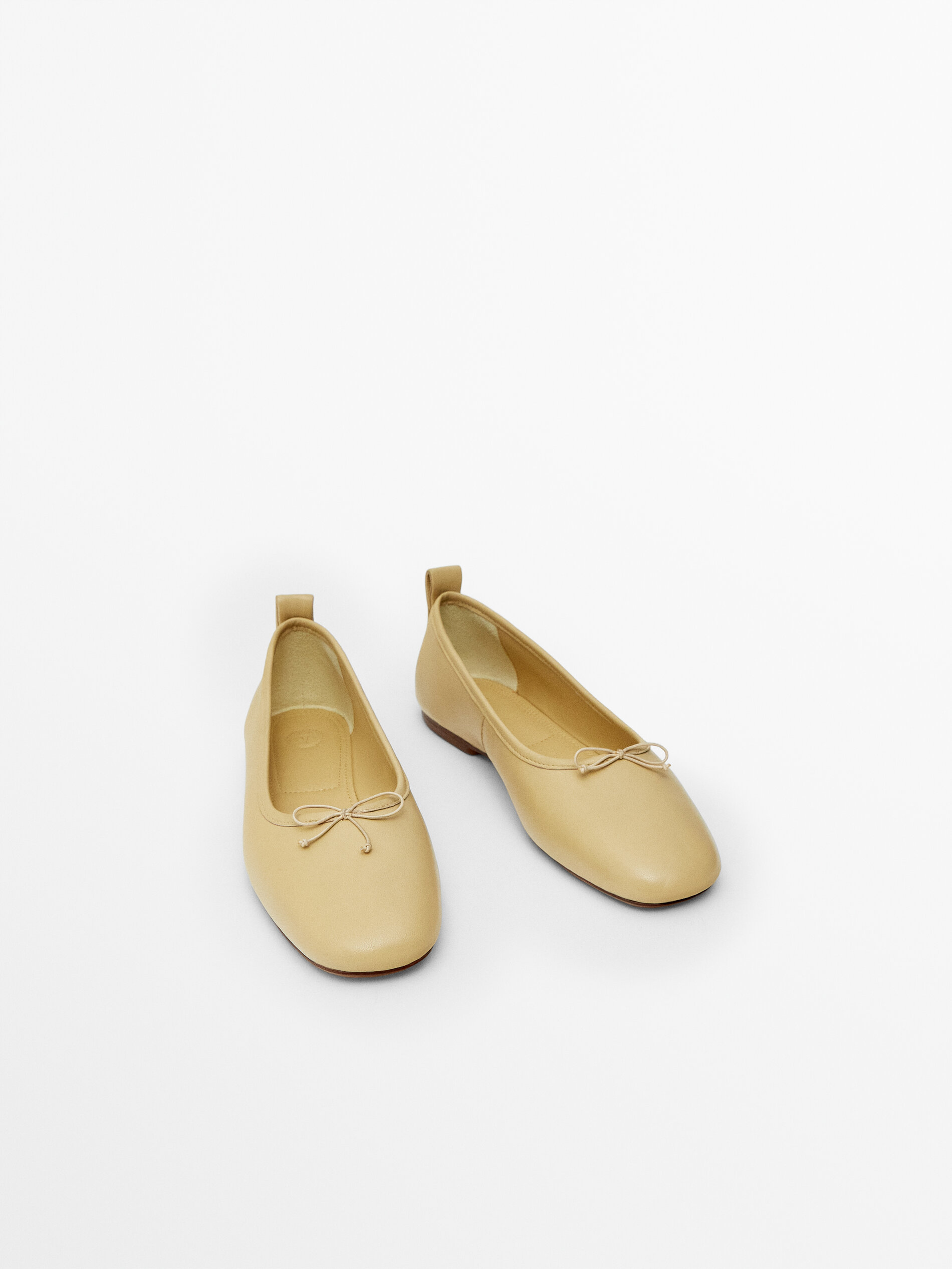 soft leather ballet pumps