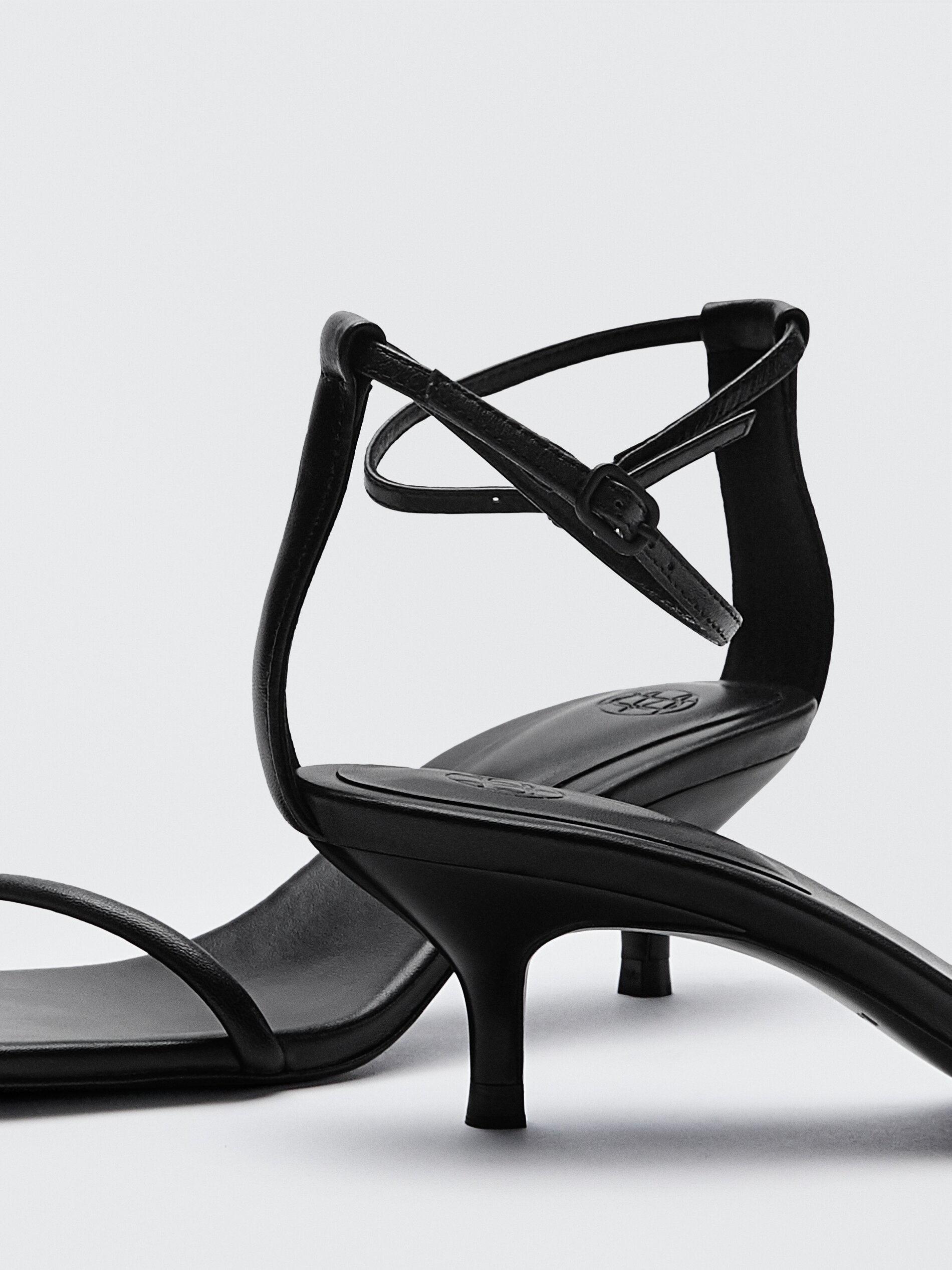 leather heel sandals