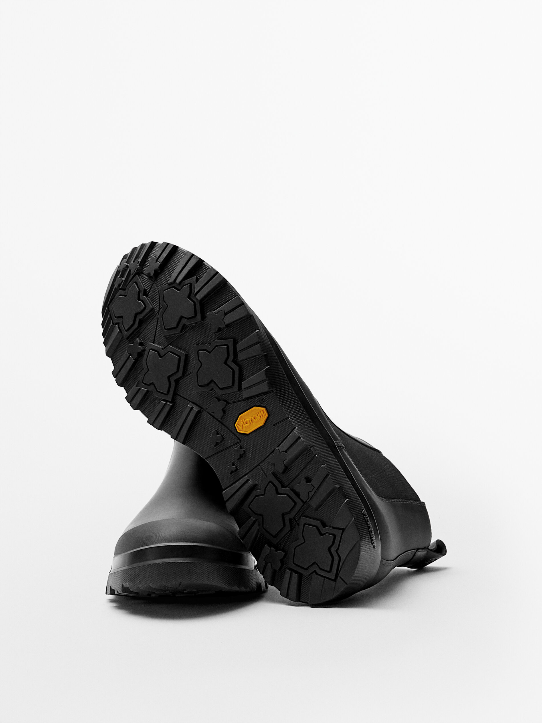vibram rubber boots