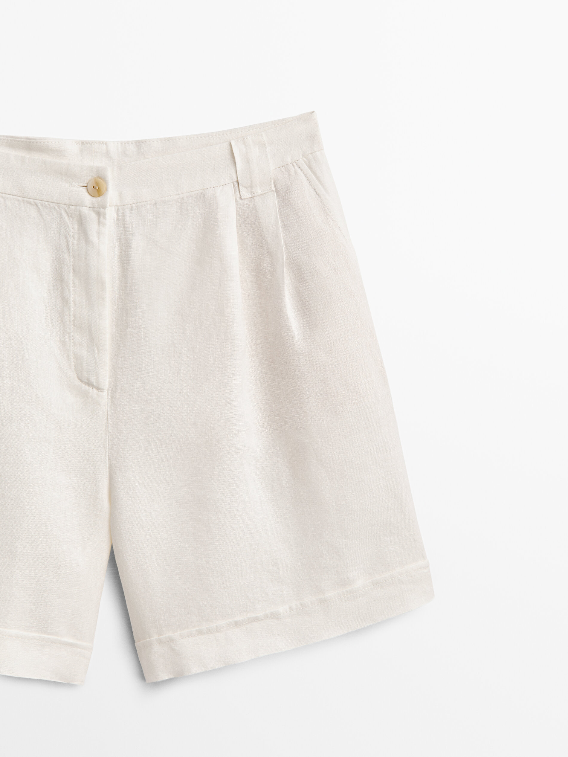 Linen Bermuda shorts with turn-up hems 