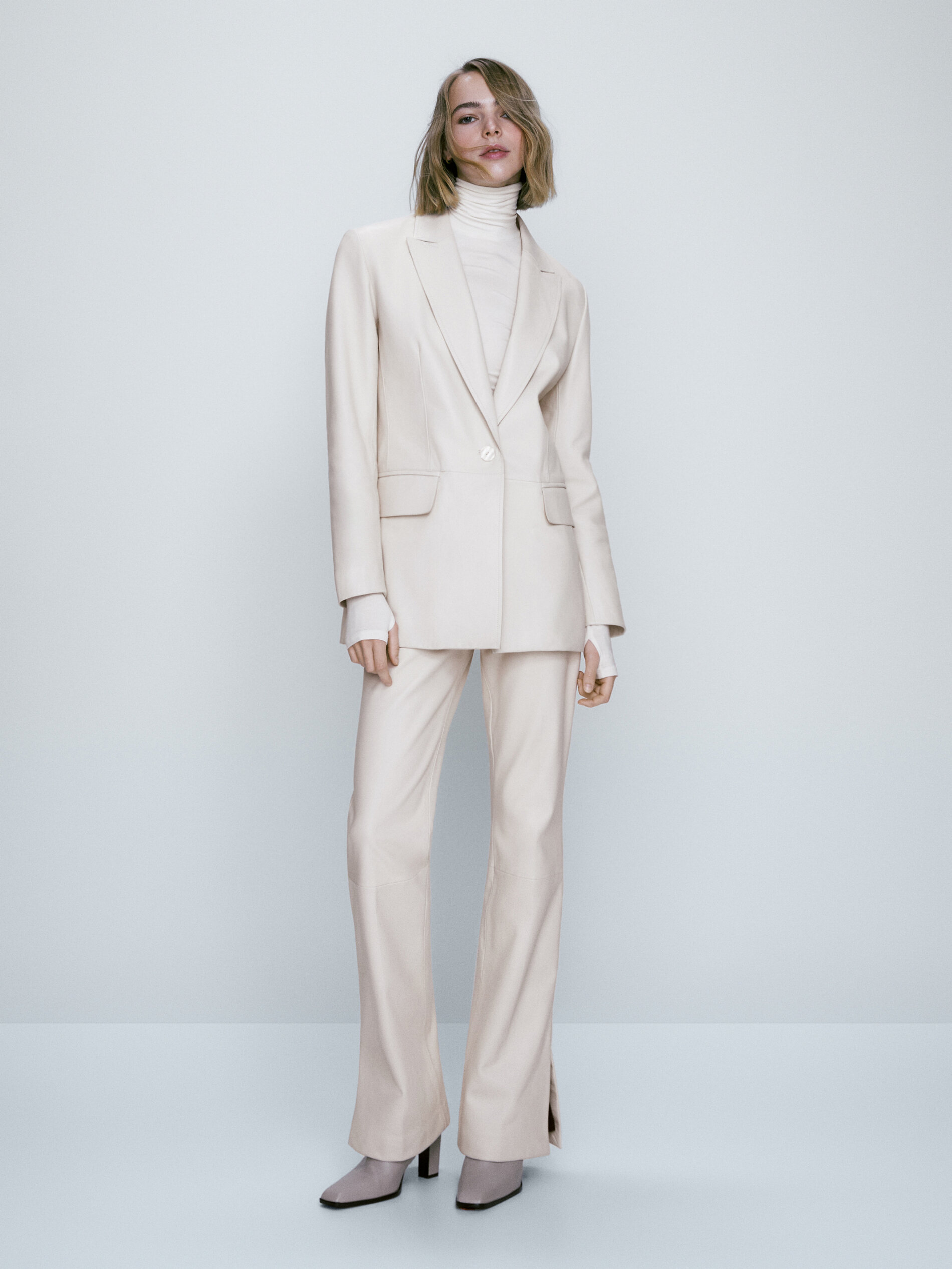 Nappa leather trousers - Massimo Dutti 
