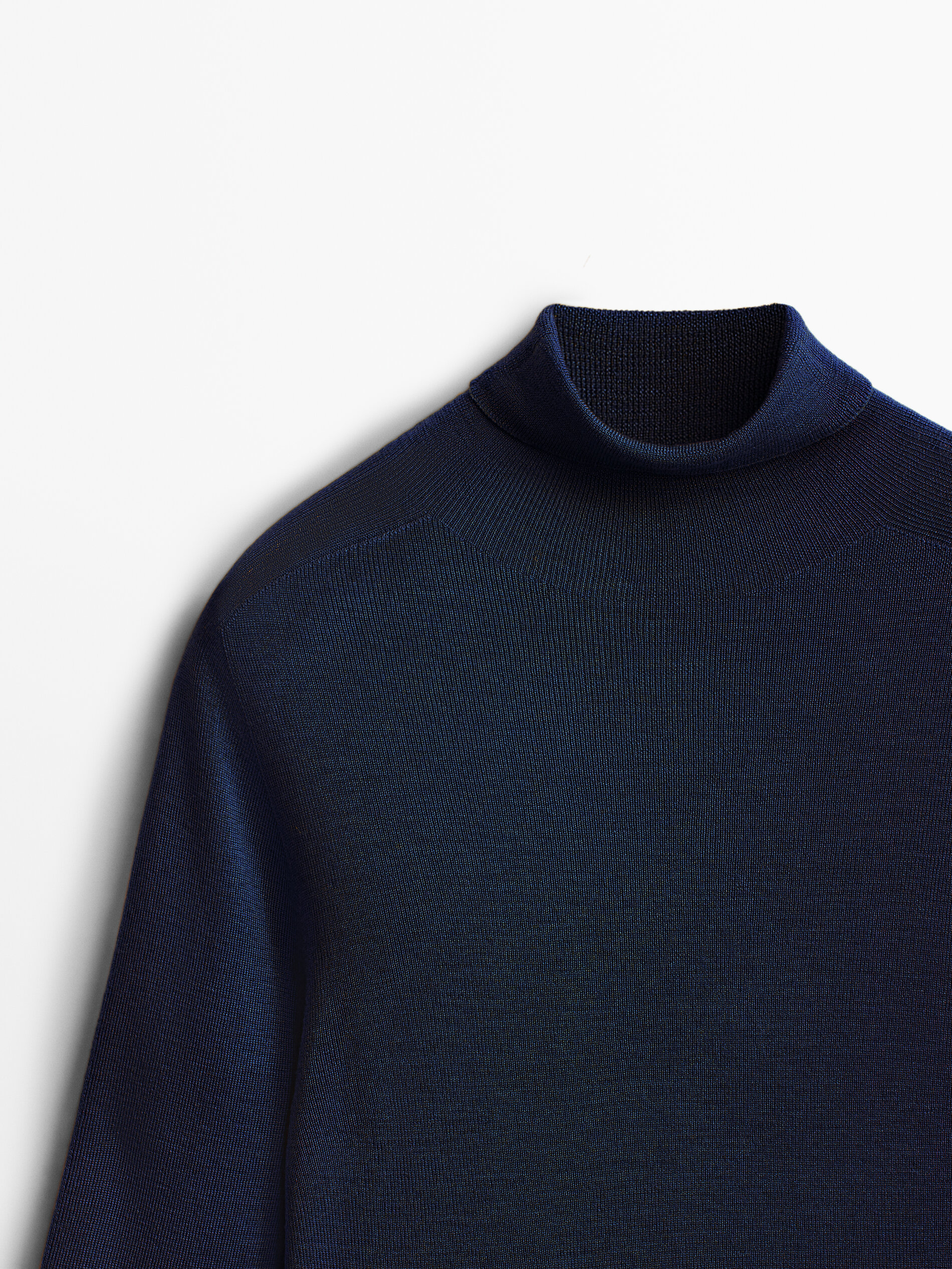 100% merino wool - Massimo Dutti Israel