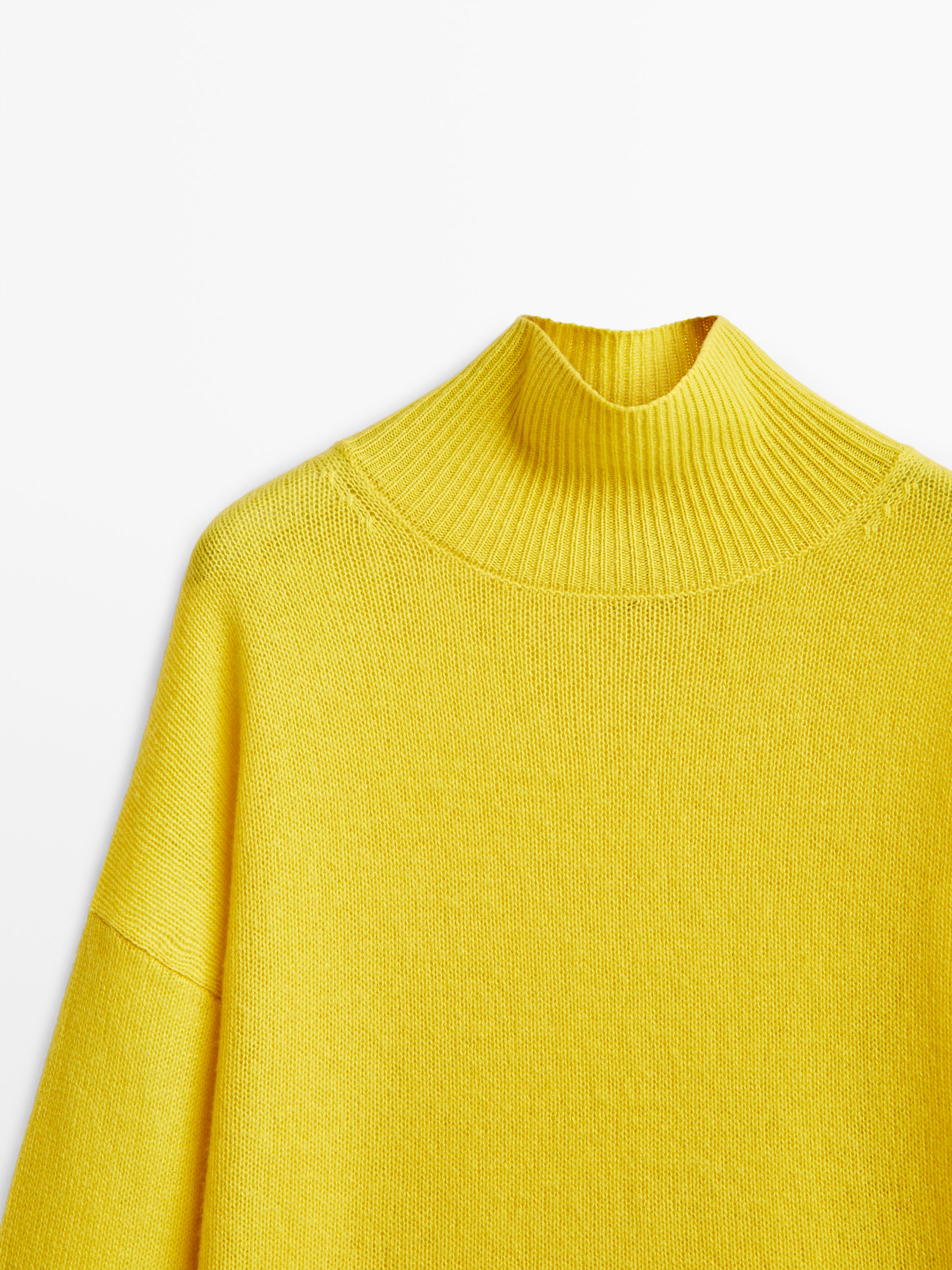 100% cashmere turtleneck sweater 