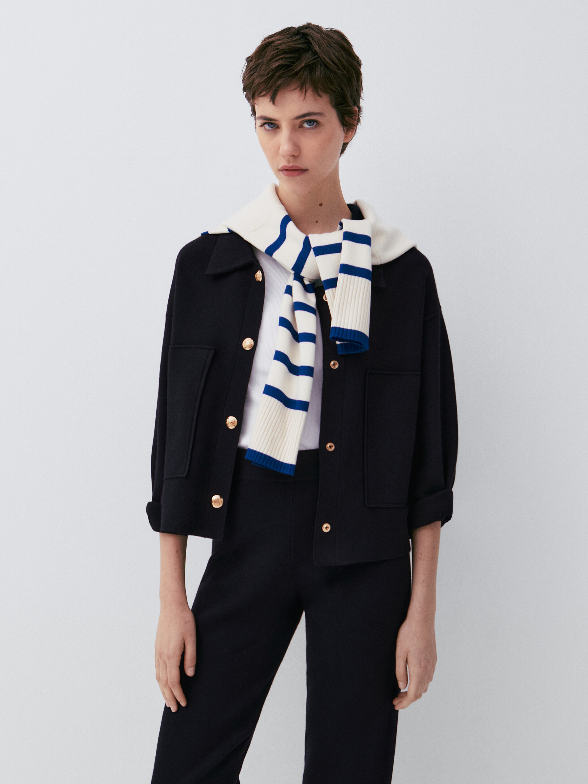 Knit cardigan with gold buttons 