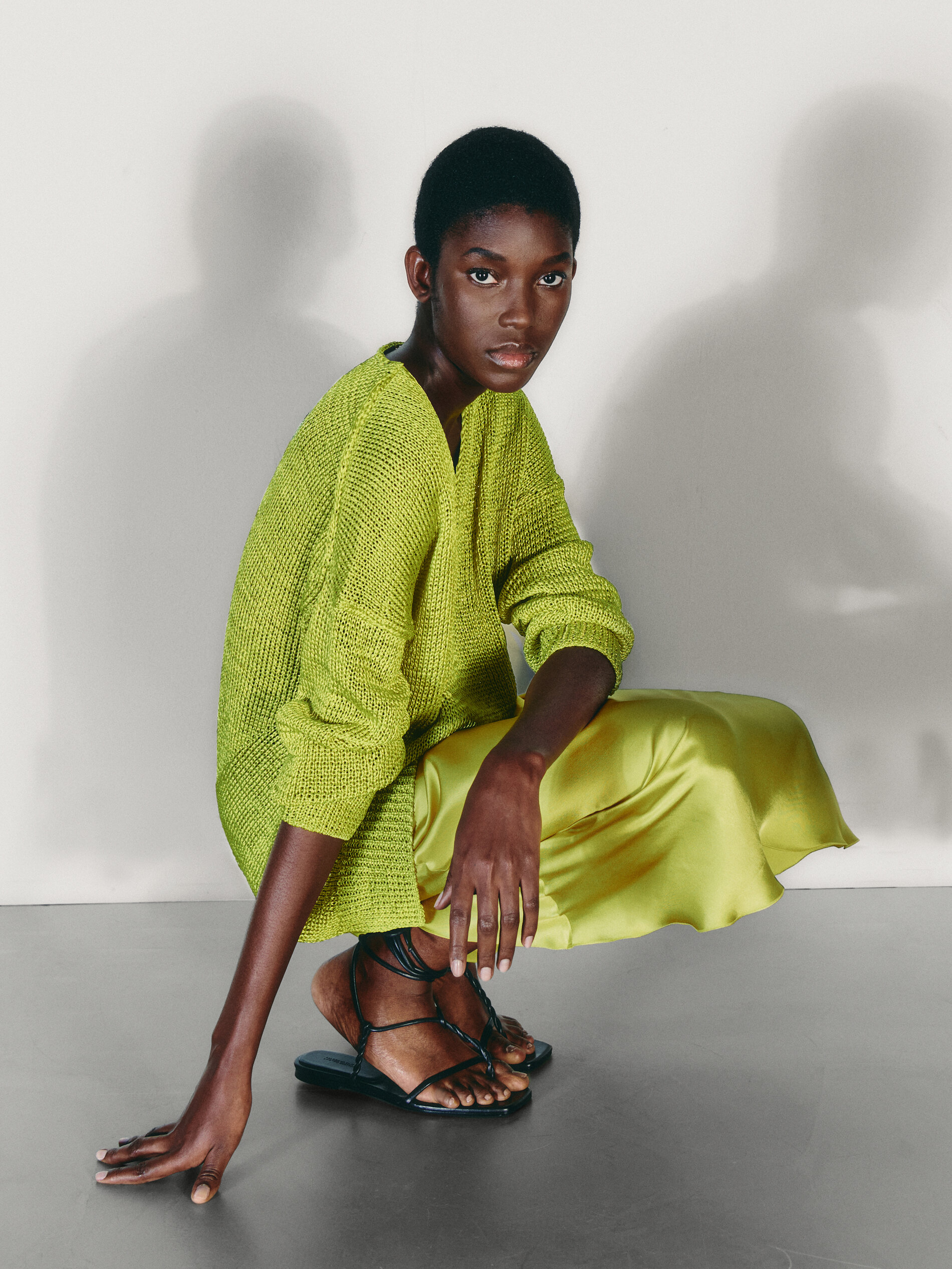 Sweater with asymmetric hem - Massimo 