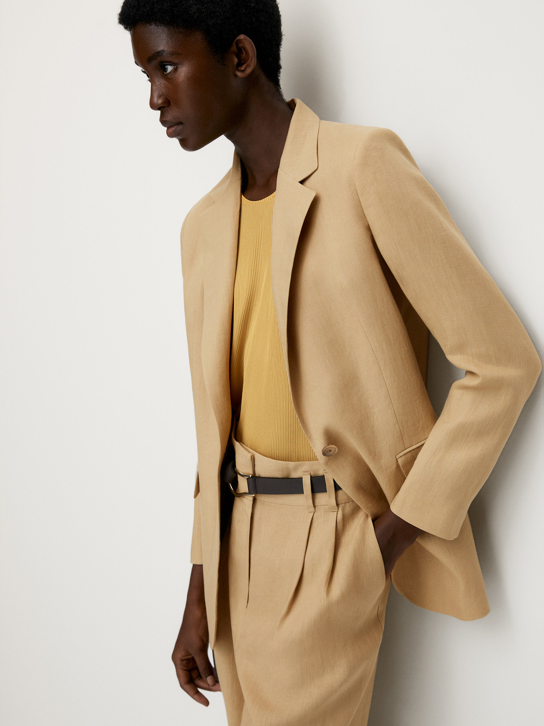 Linen one-button blazer - Massimo Dutti 
