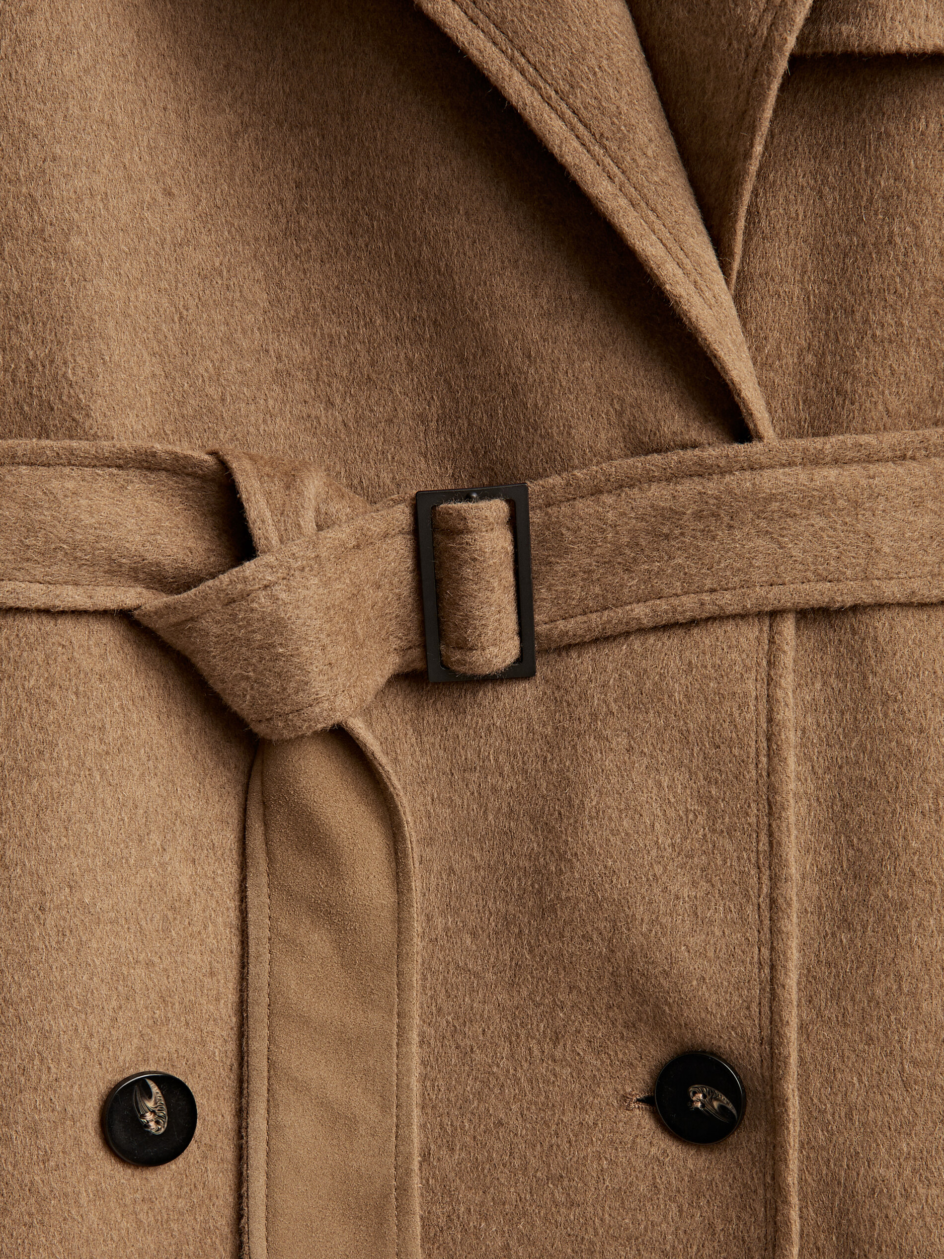 Trench coat with leather details 