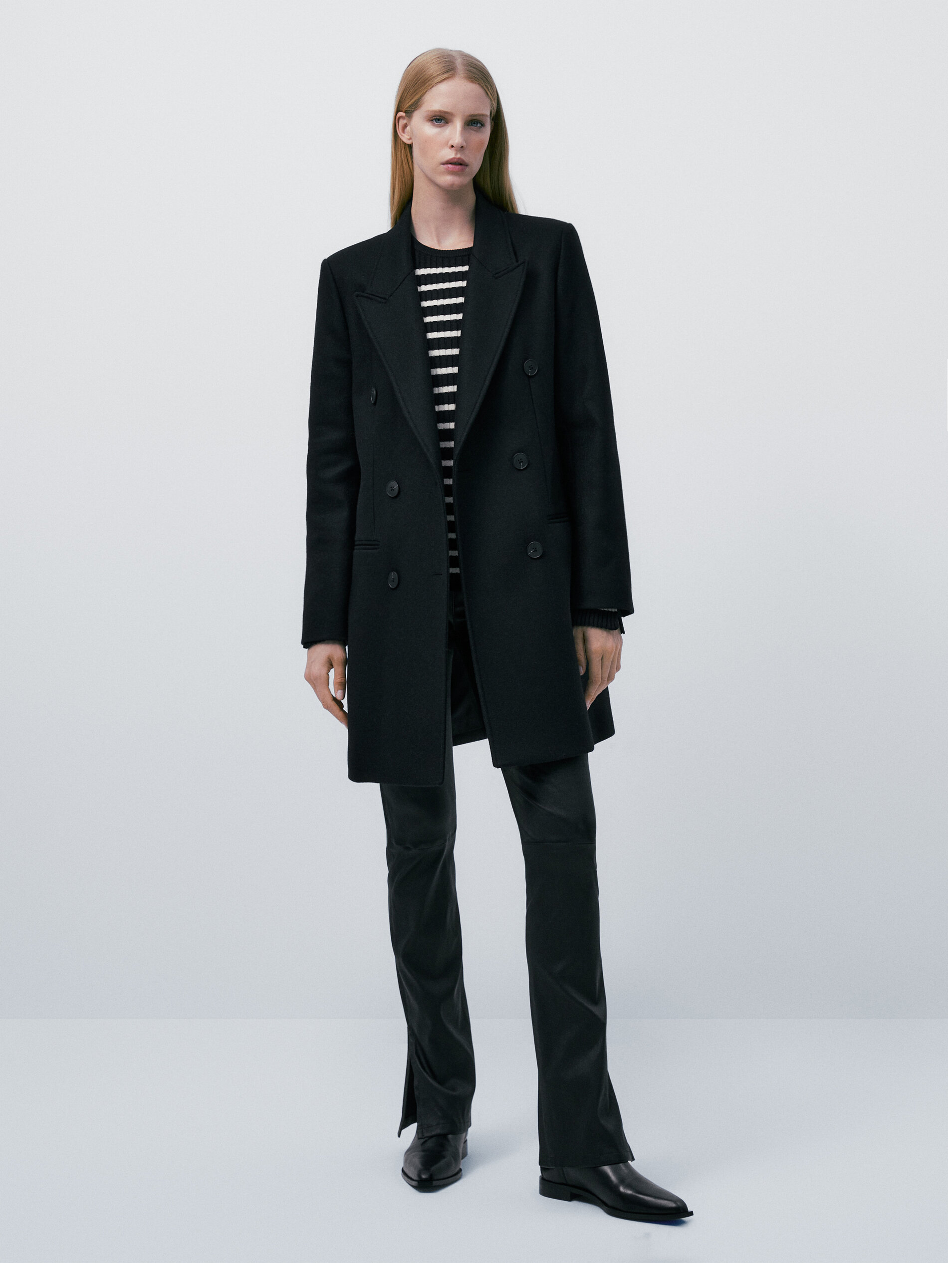 Short black double-breasted coat 