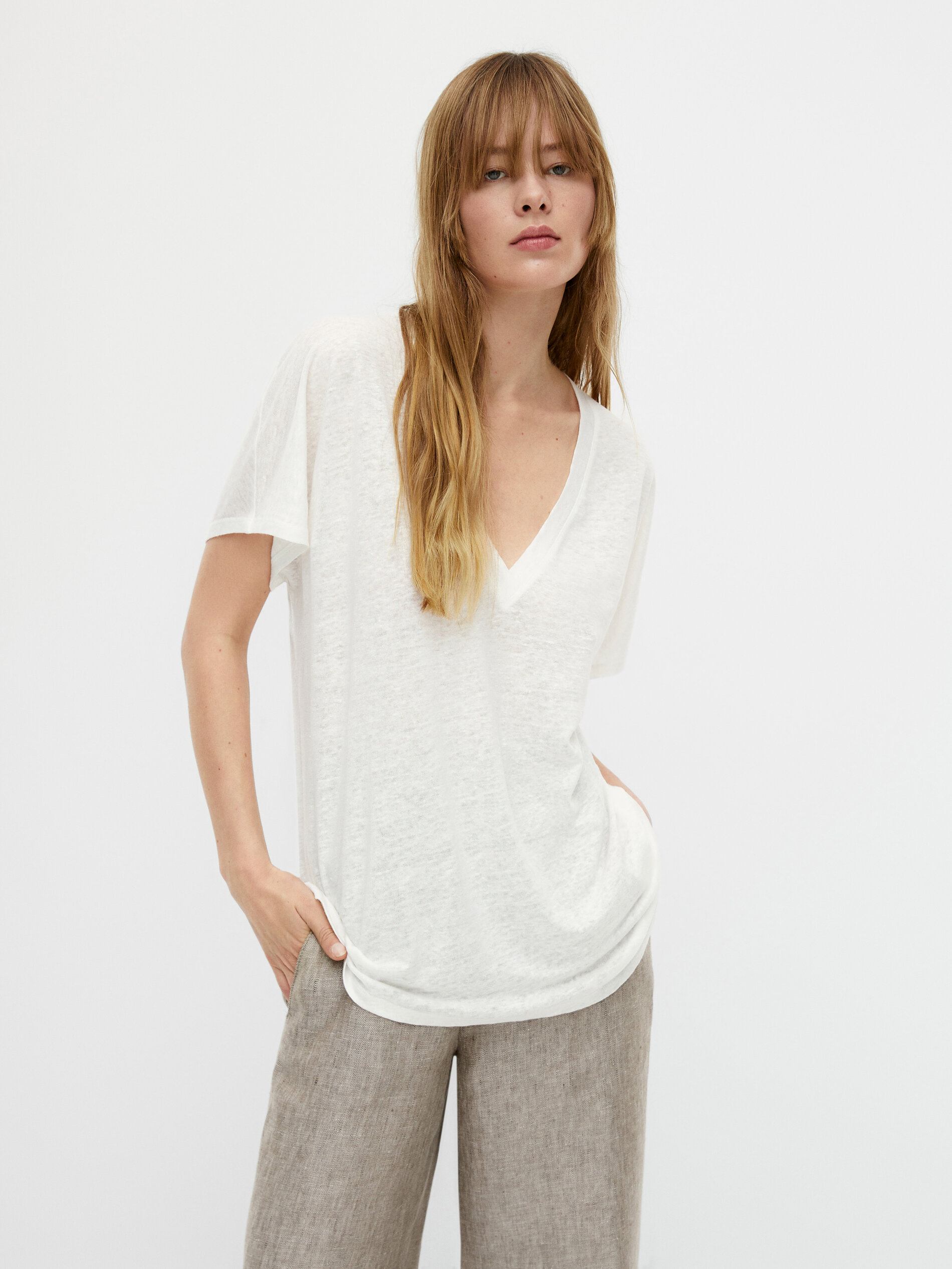 Off white v shop neck t shirt