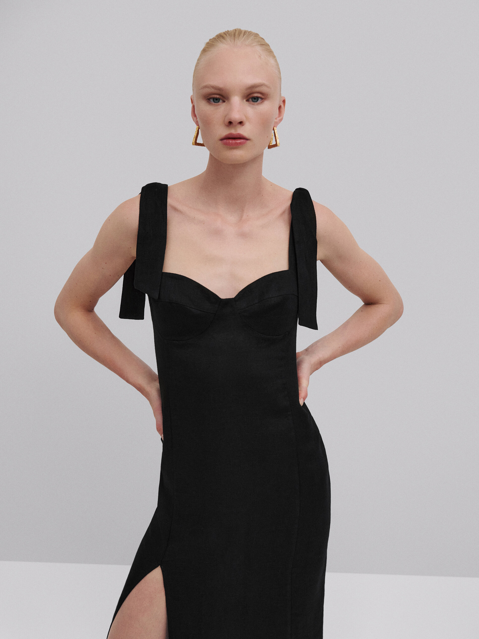Black linen dress with slit -Studio 