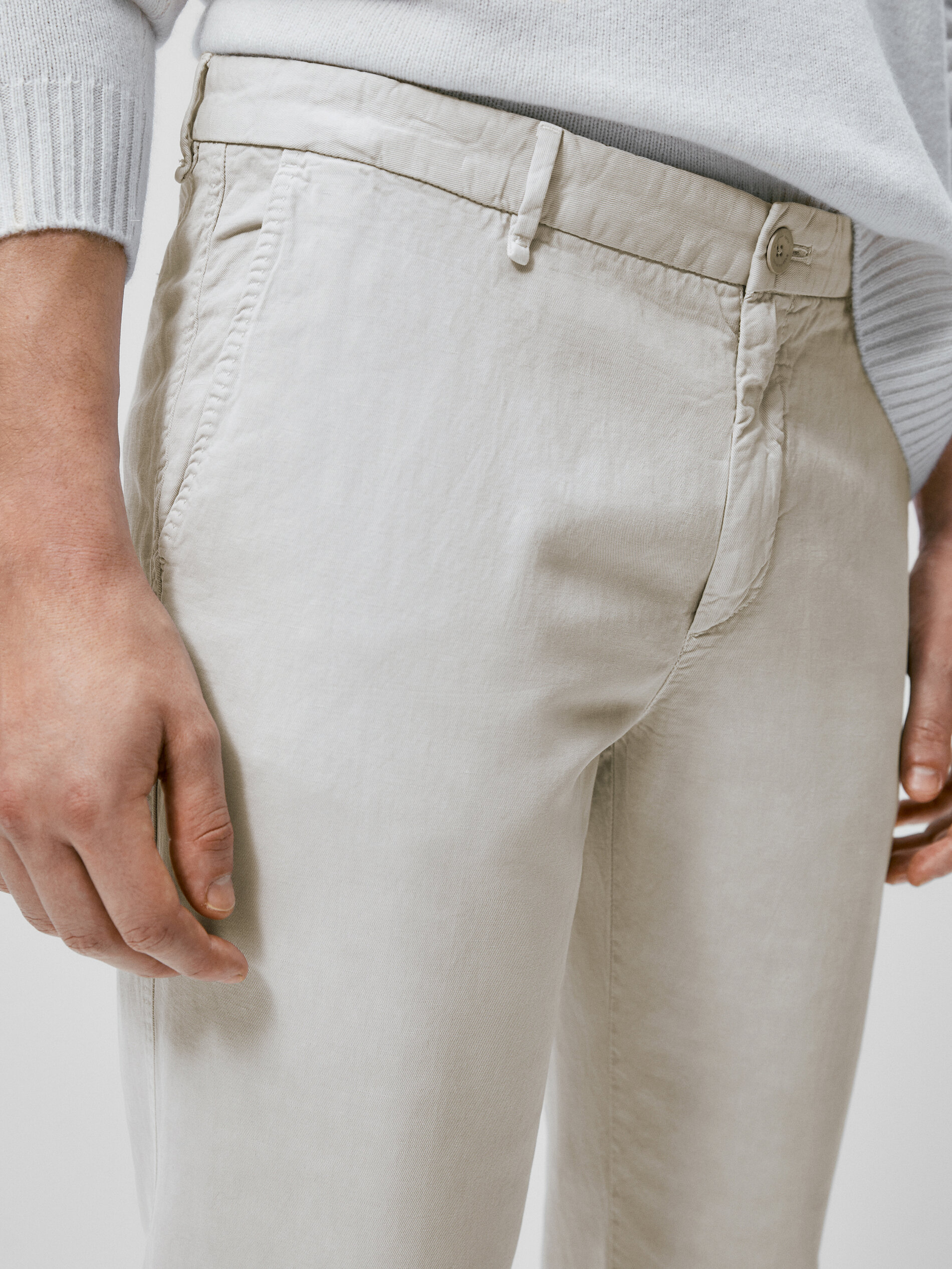 Slim fit linen/cotton chino trousers 