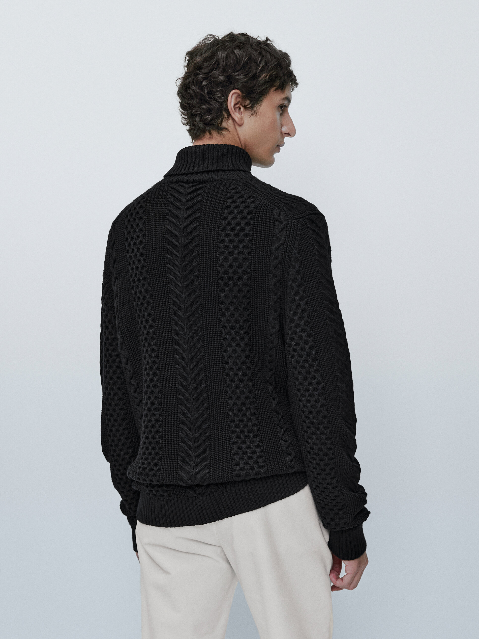 Cable-knit high neck sweater Limited 