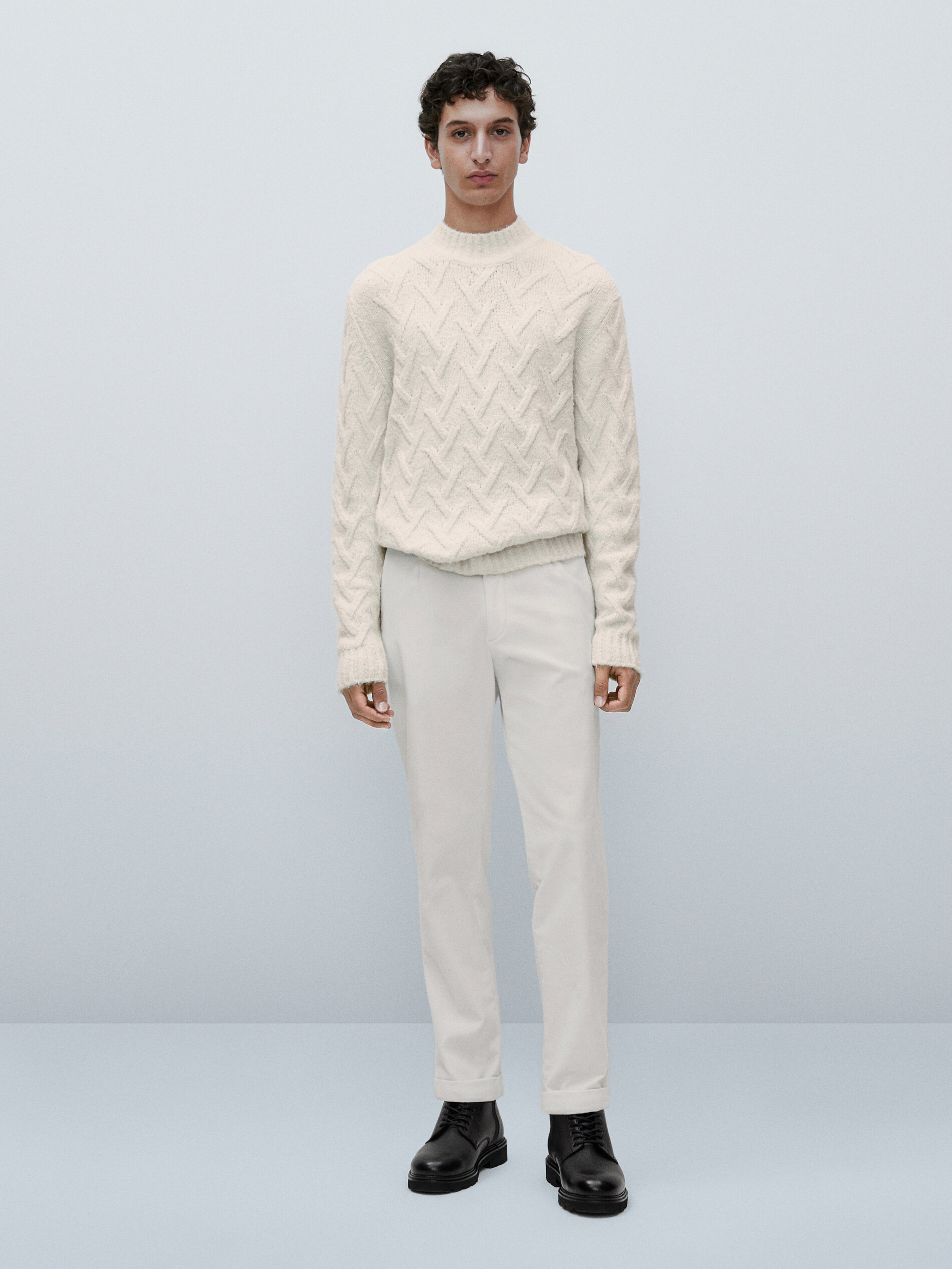 Crew neck knit sweater Limited Edition 