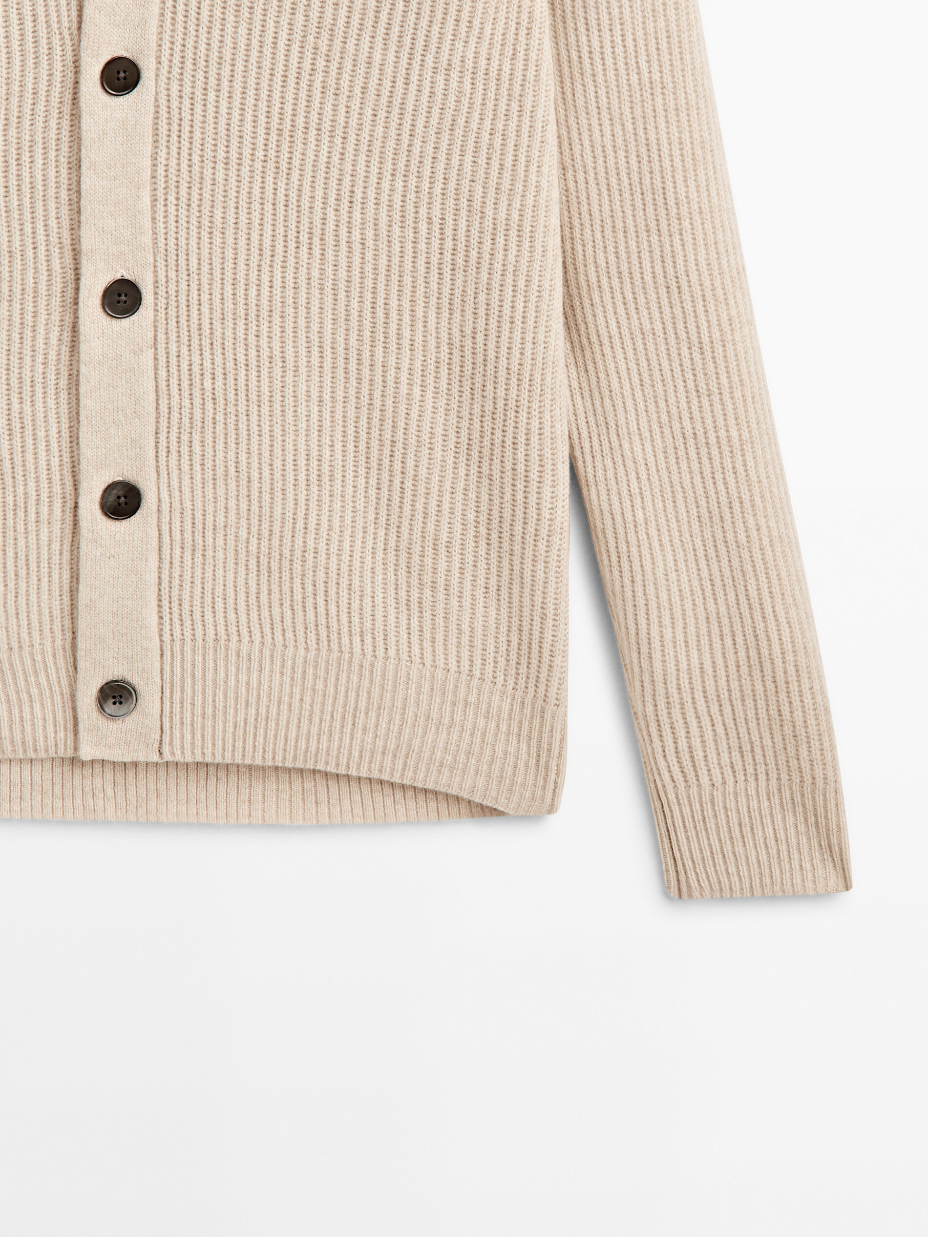 Knit cardigan with shawl collar 