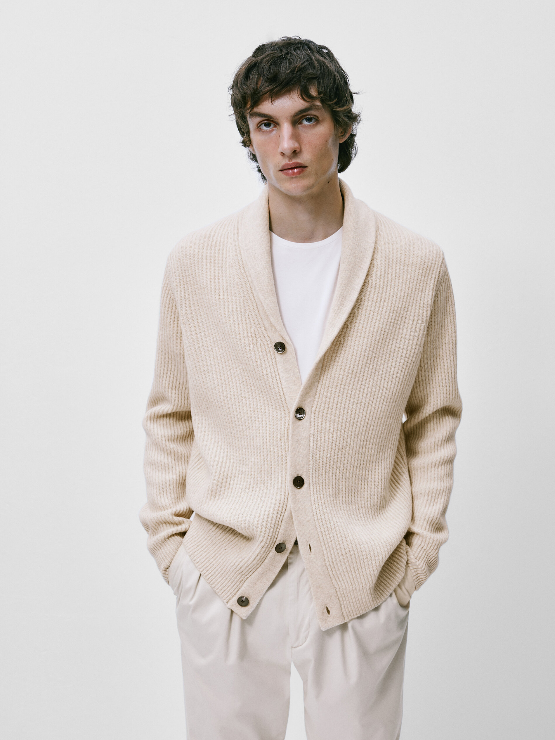 Knit cardigan with shawl collar 