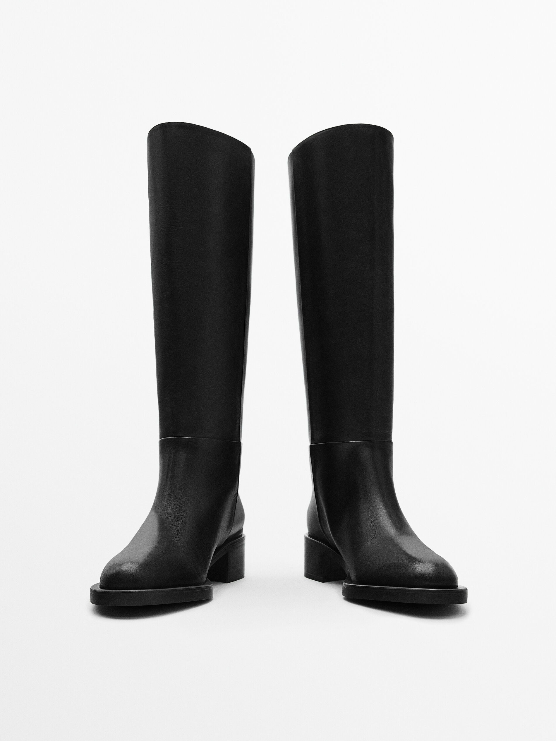 Flat leather boots - Massimo Dutti