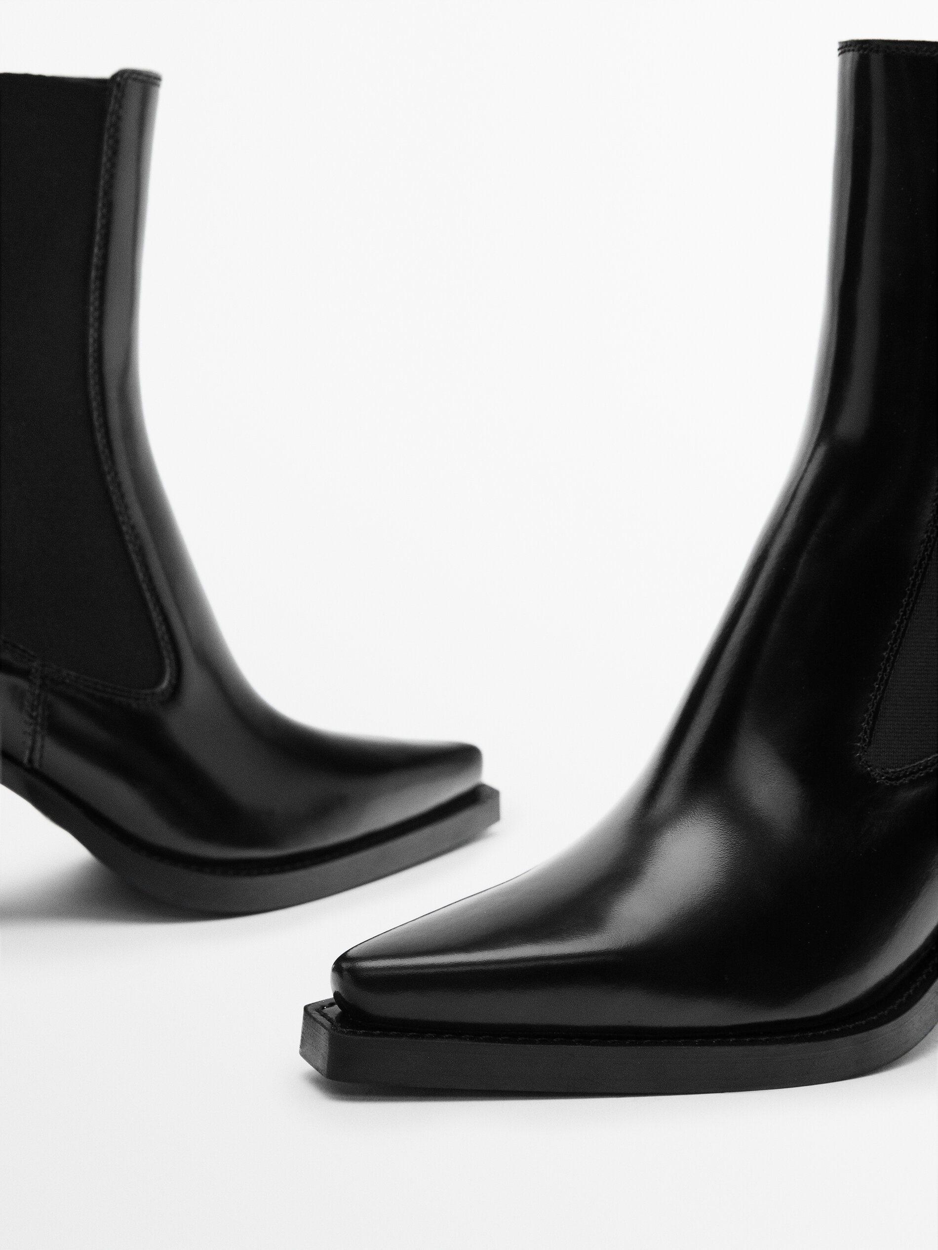 Leather Cowboy-style Chelsea boots 