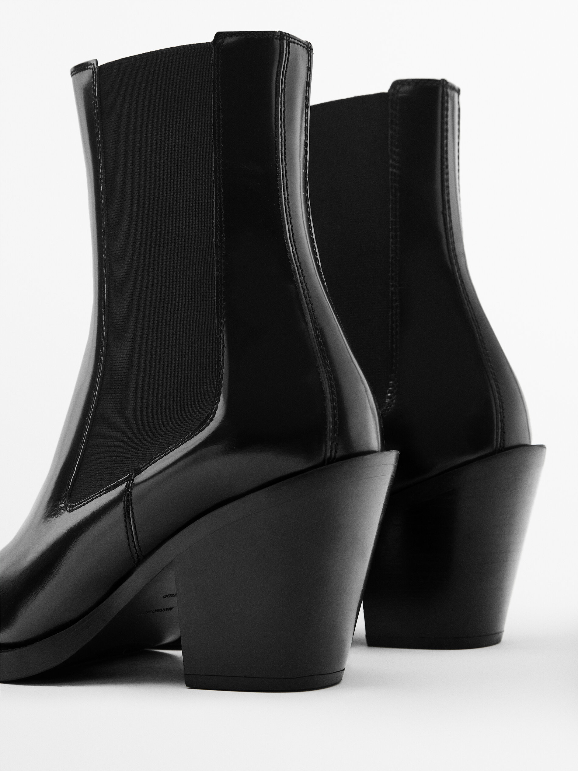 Leather Cowboy-style Chelsea boots 