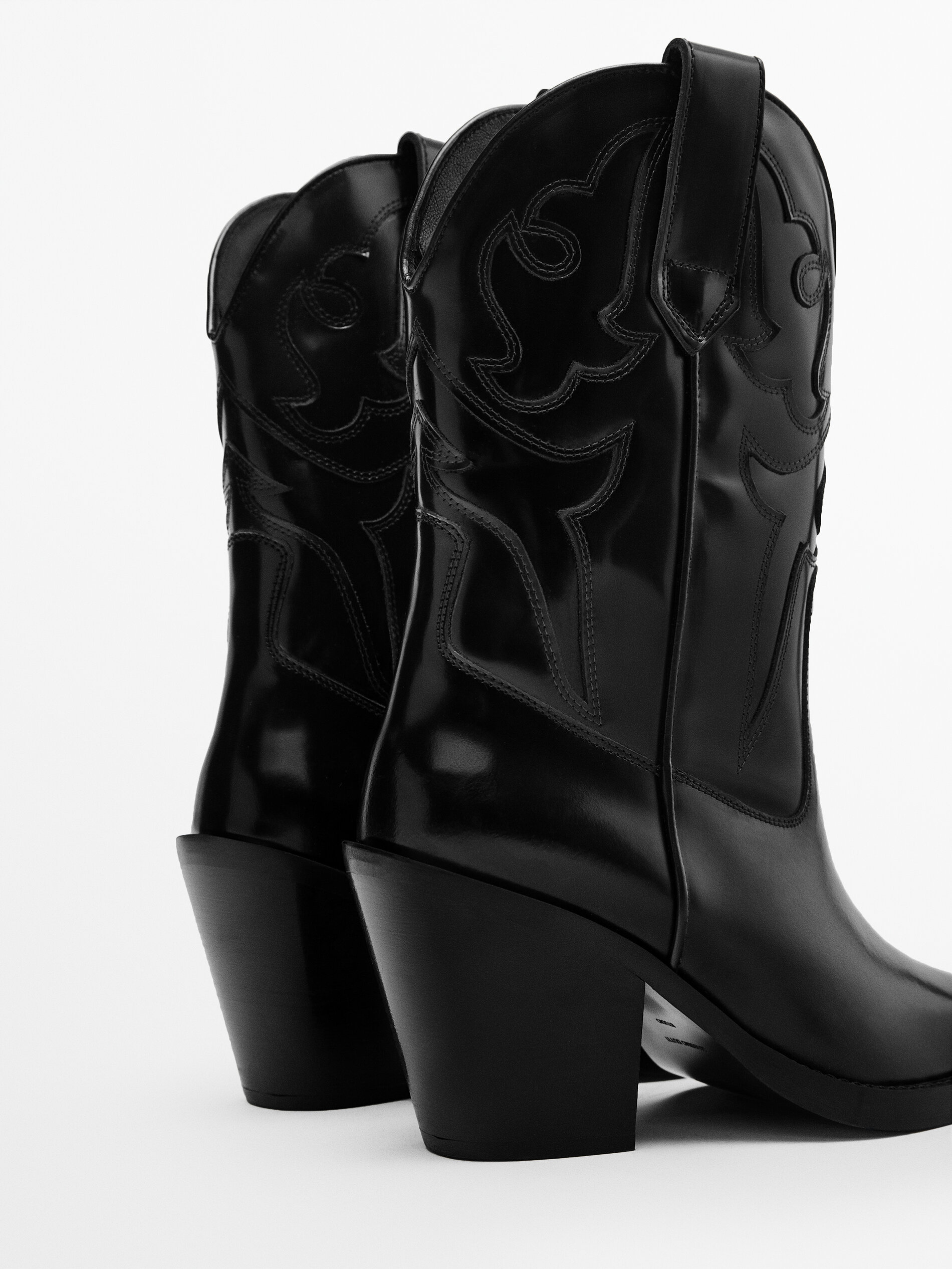 Embroidered leather cowboy ankle boots 
