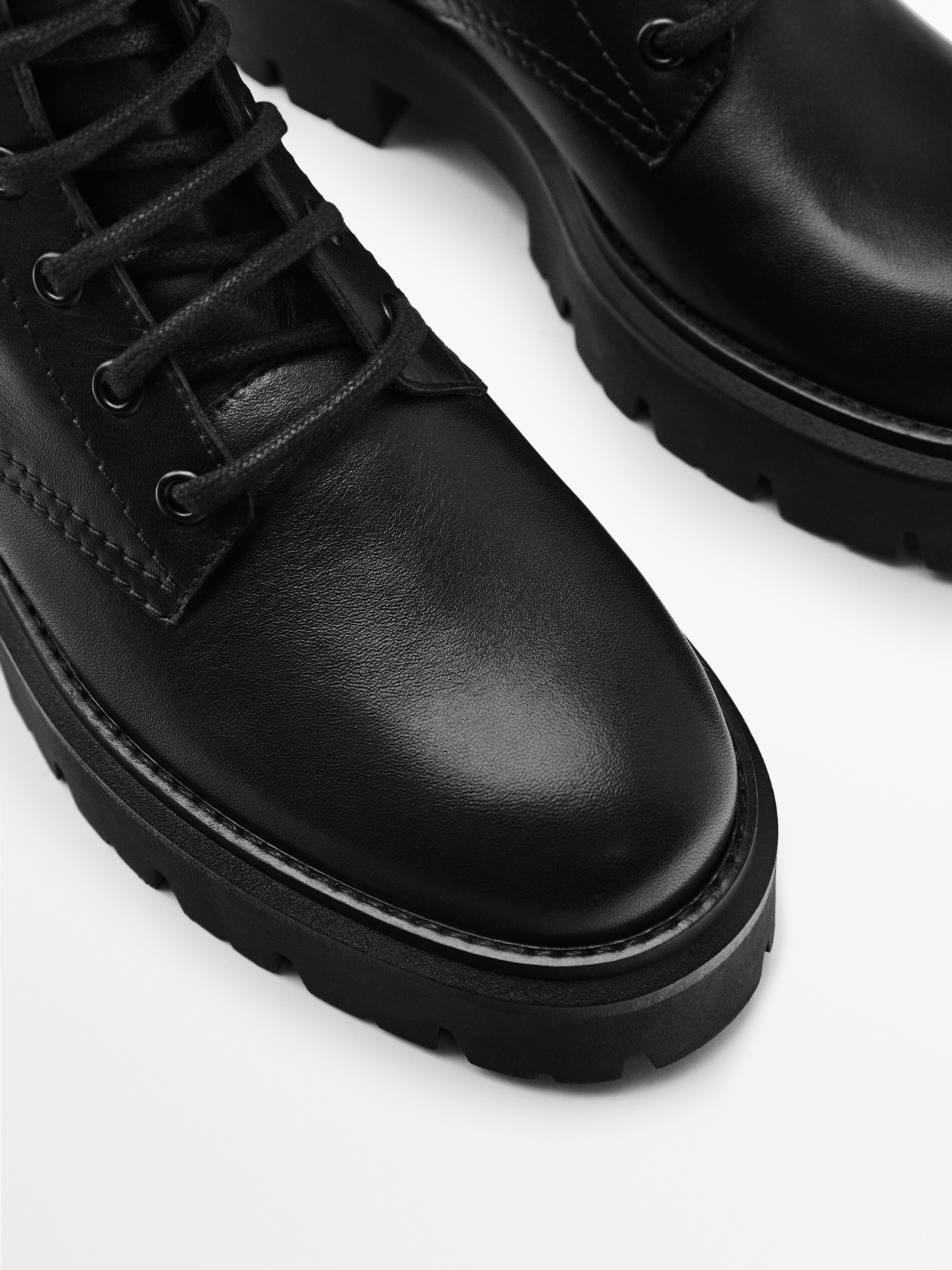 Massimo Dutti - Women - Leather Lace-Up Ankle Boots with Track Soles - Black - 8