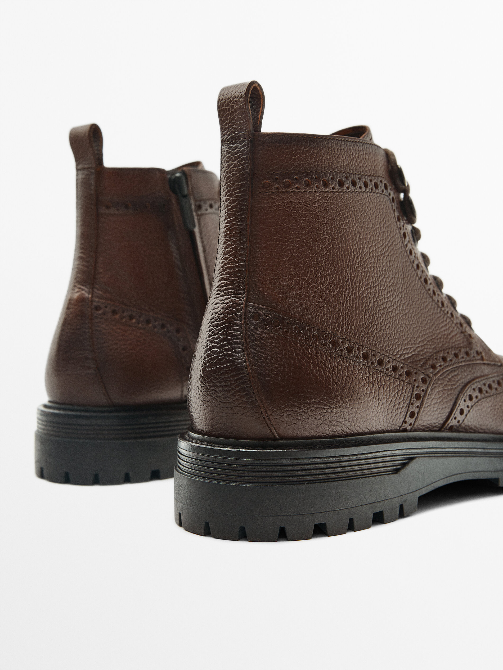 Leather brogue boots - Massimo Dutti 