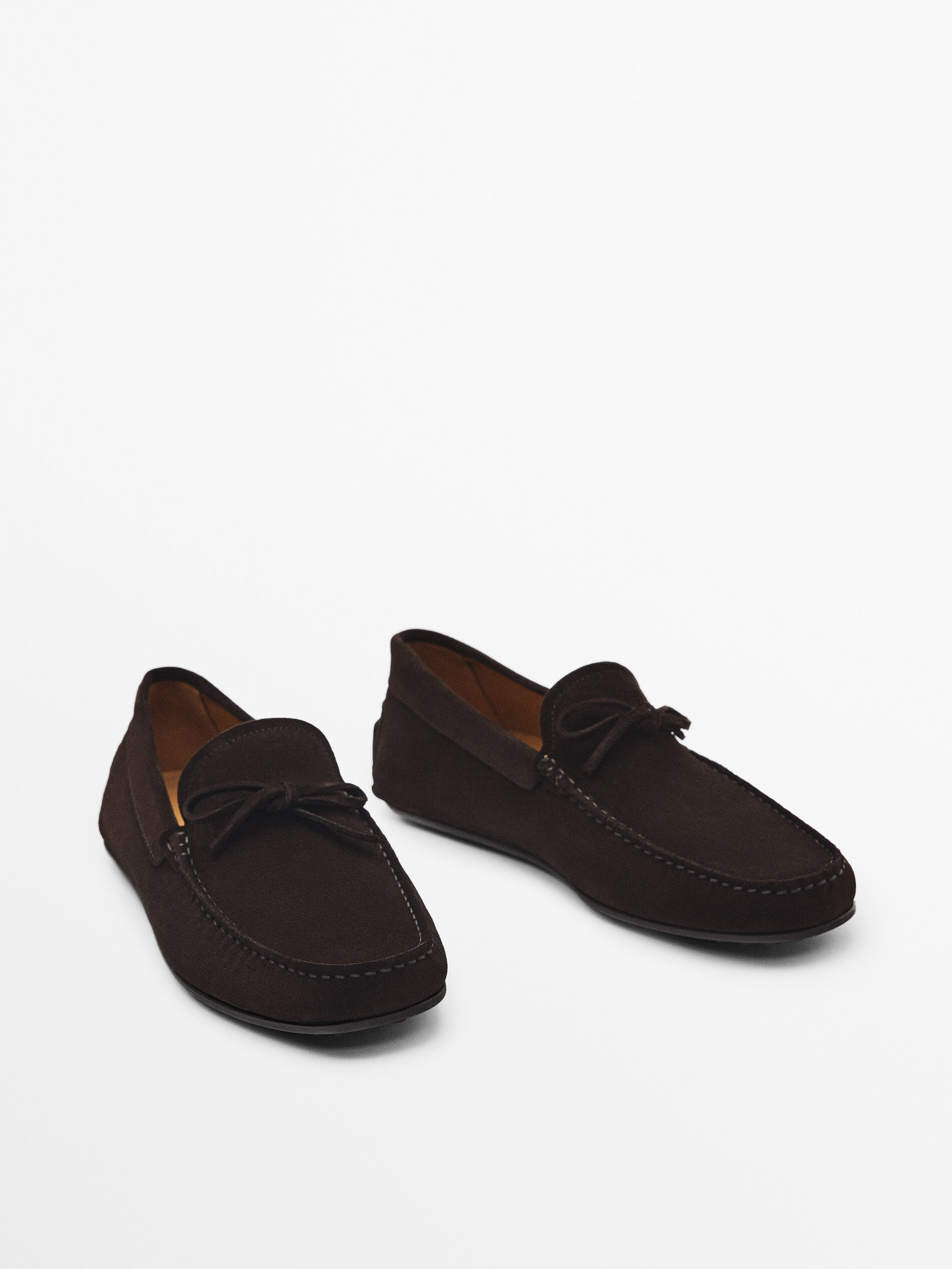 Split suede loafers - Massimo Dutti 