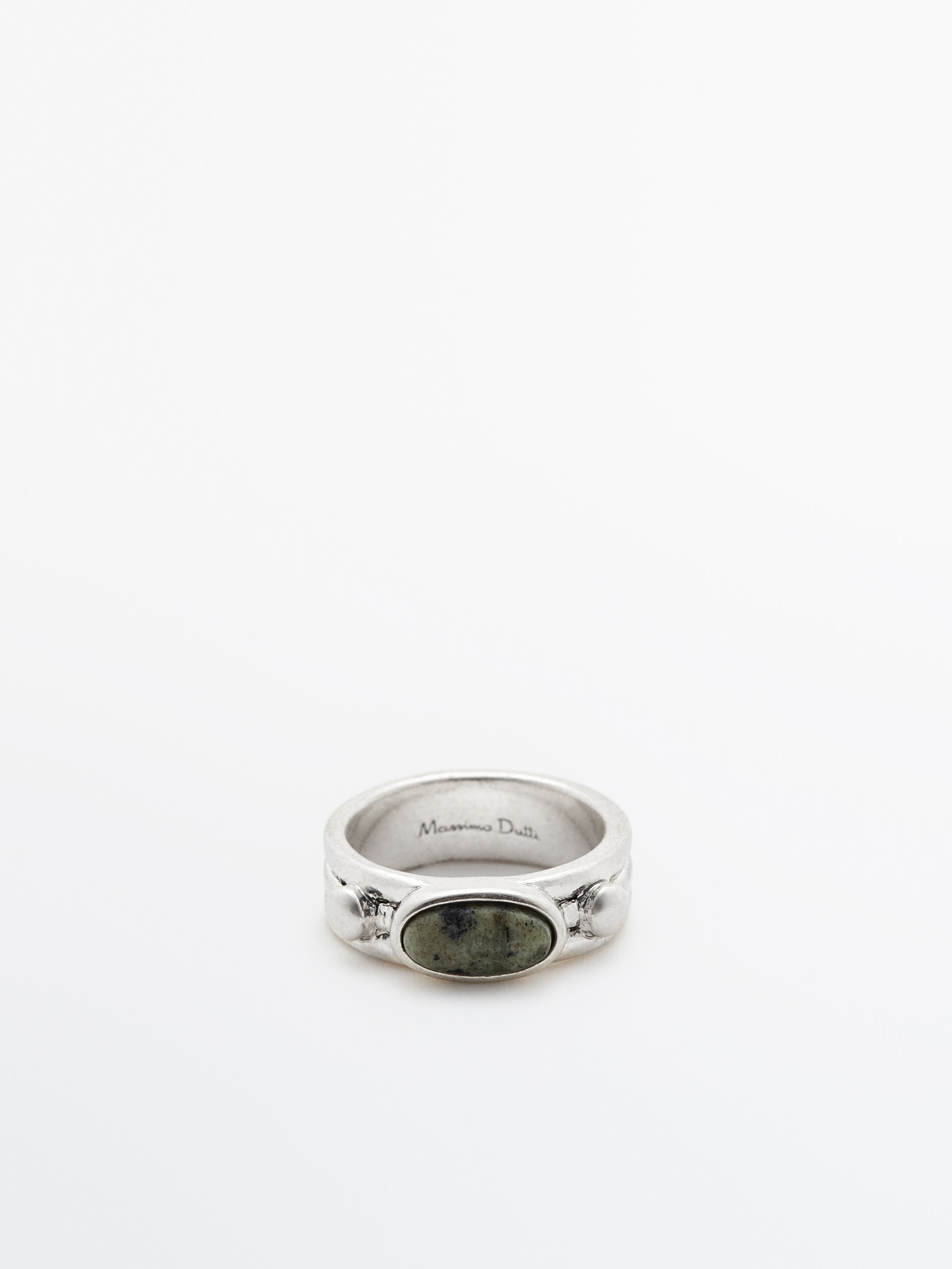 Ring with oval stone