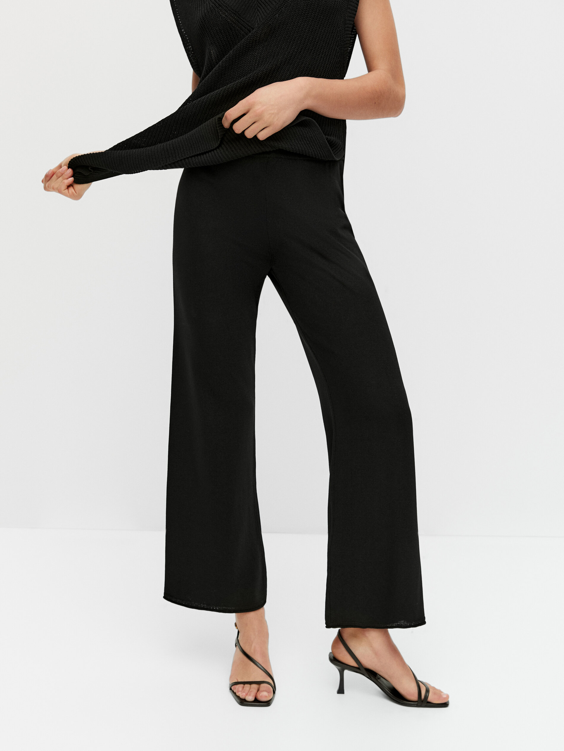Cropped knit trousers - Massimo Dutti 