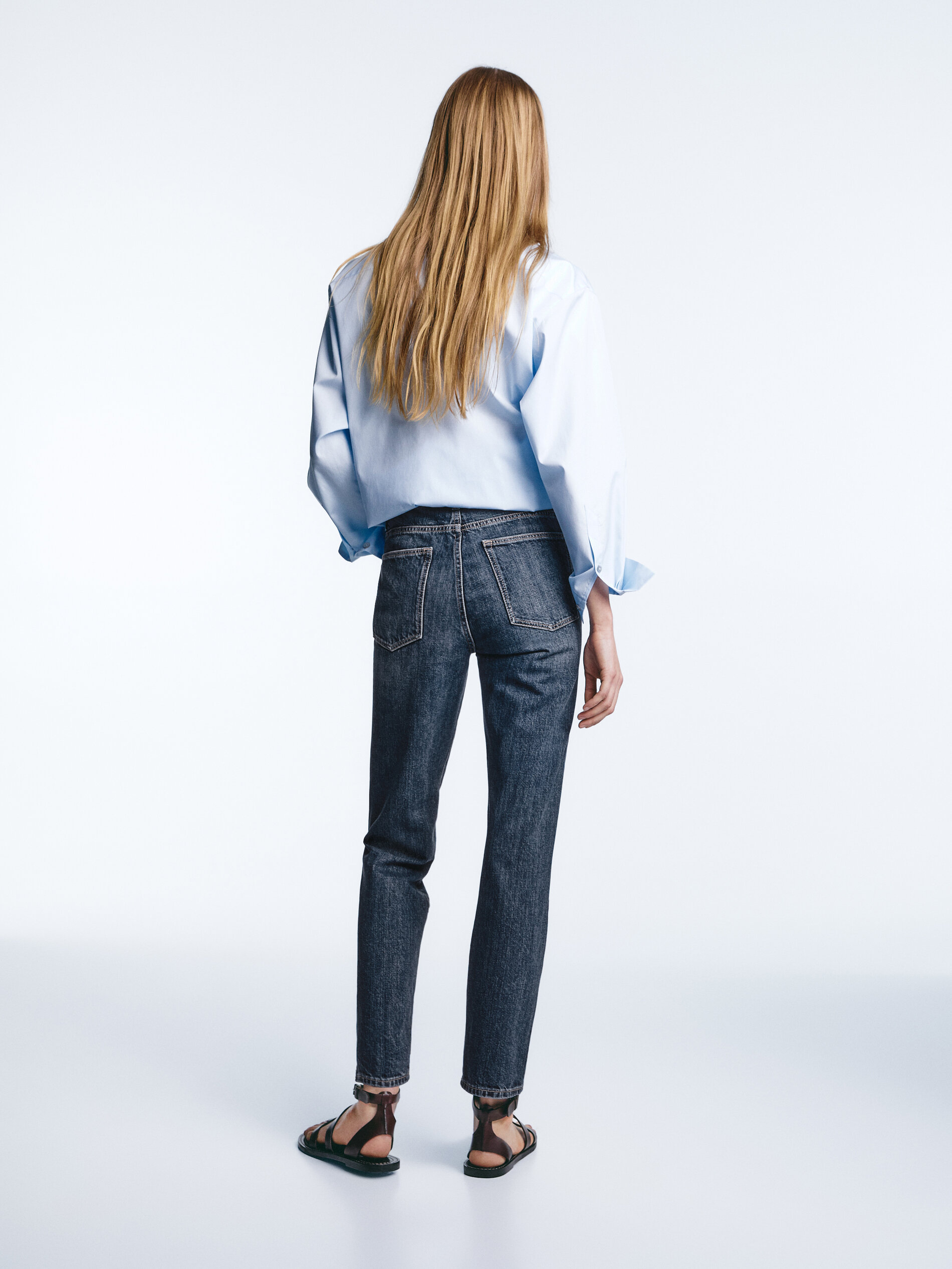 JEANS RECTO PUSH UP TIRO MEDIO MUJER AZUL