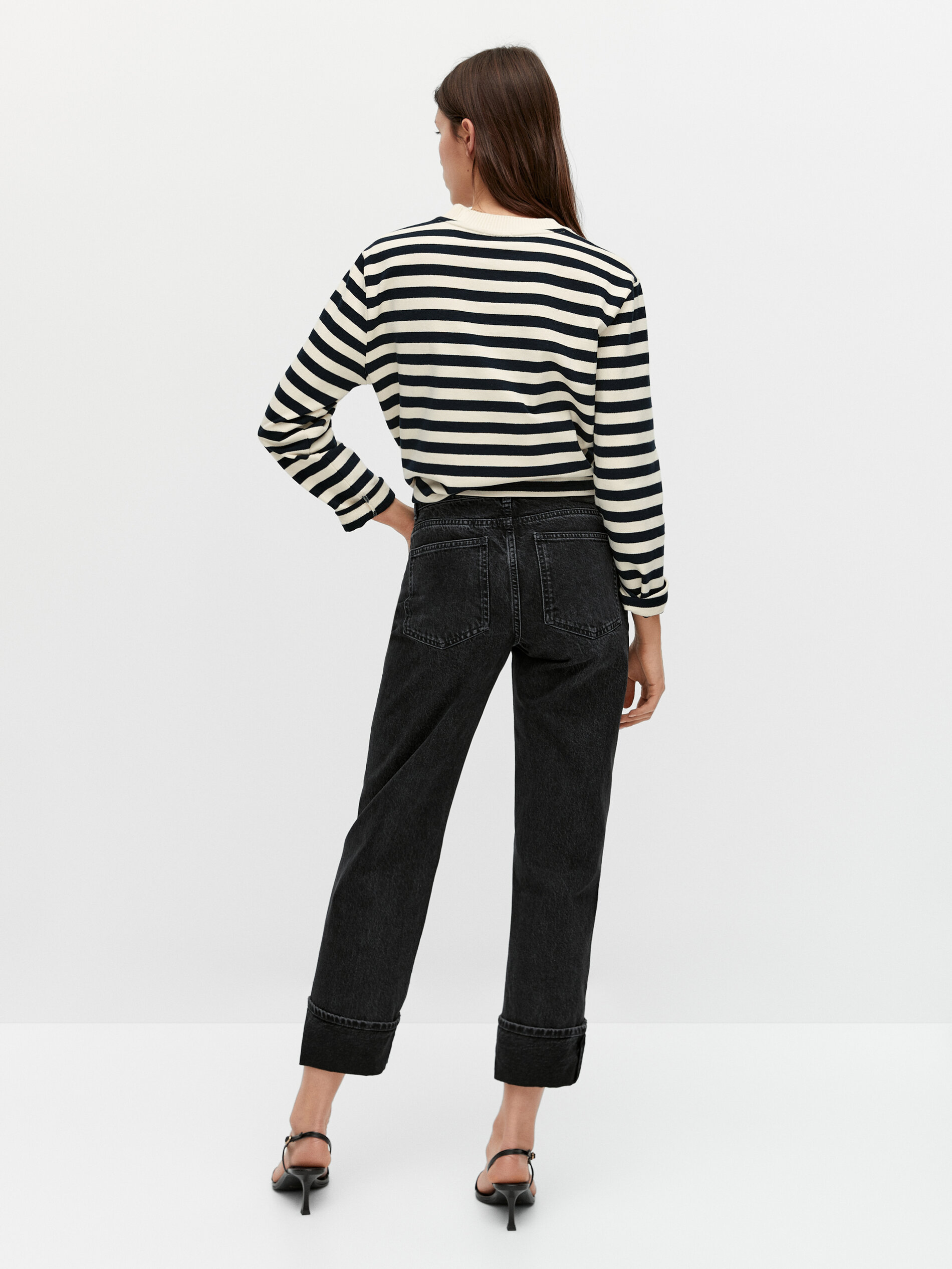 Jeans a vita alta con risvolto sull'orlo - Massimo Dutti Italia