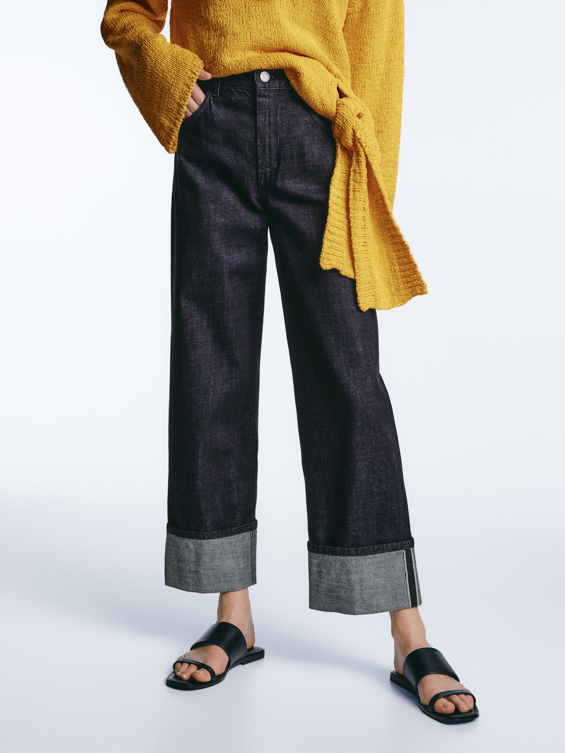 Jeans selvedge con orlo con risvolto - Massimo Dutti Italia