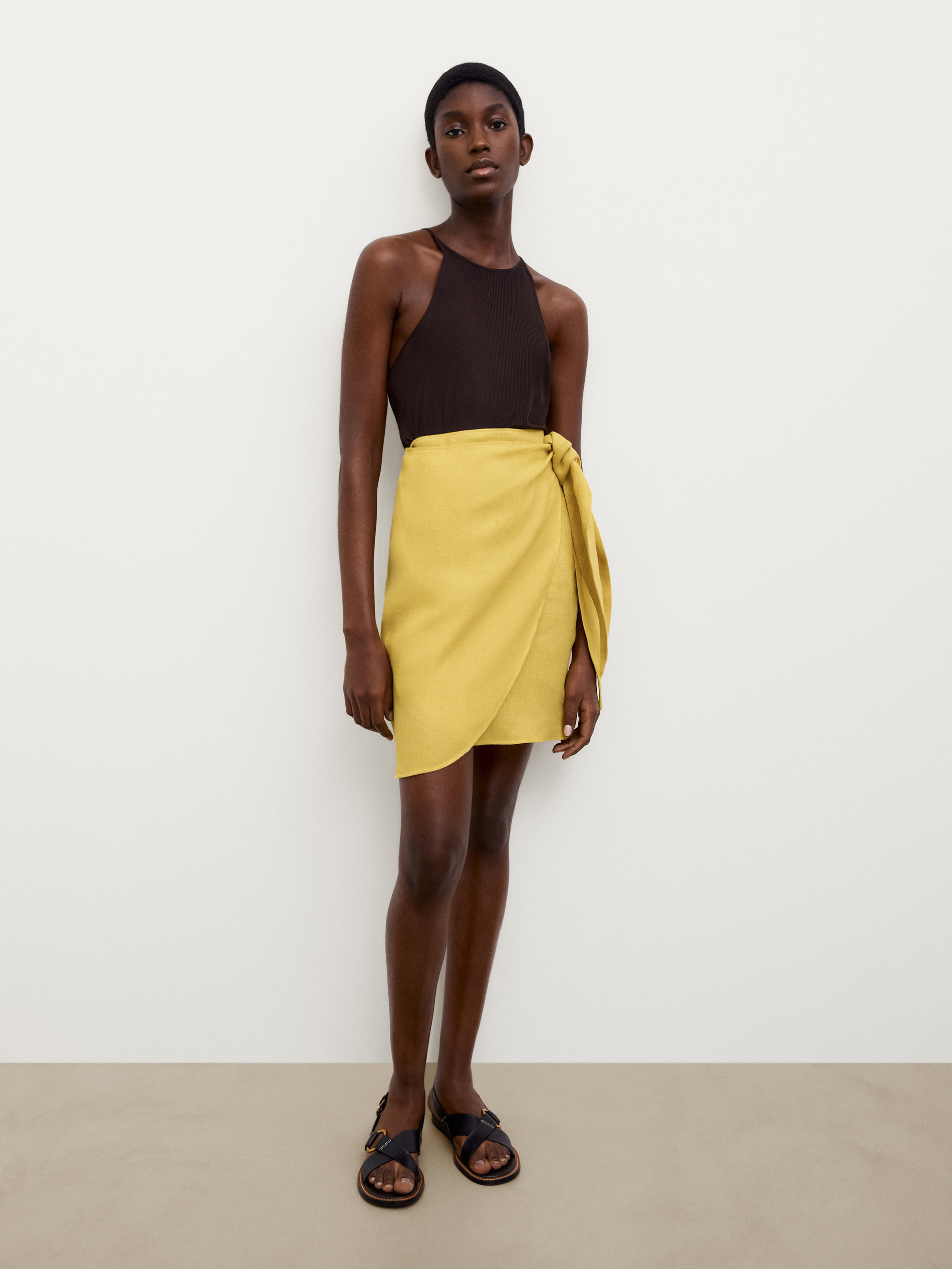 Falda corta estilo pareo lino - Massimo Dutti España
