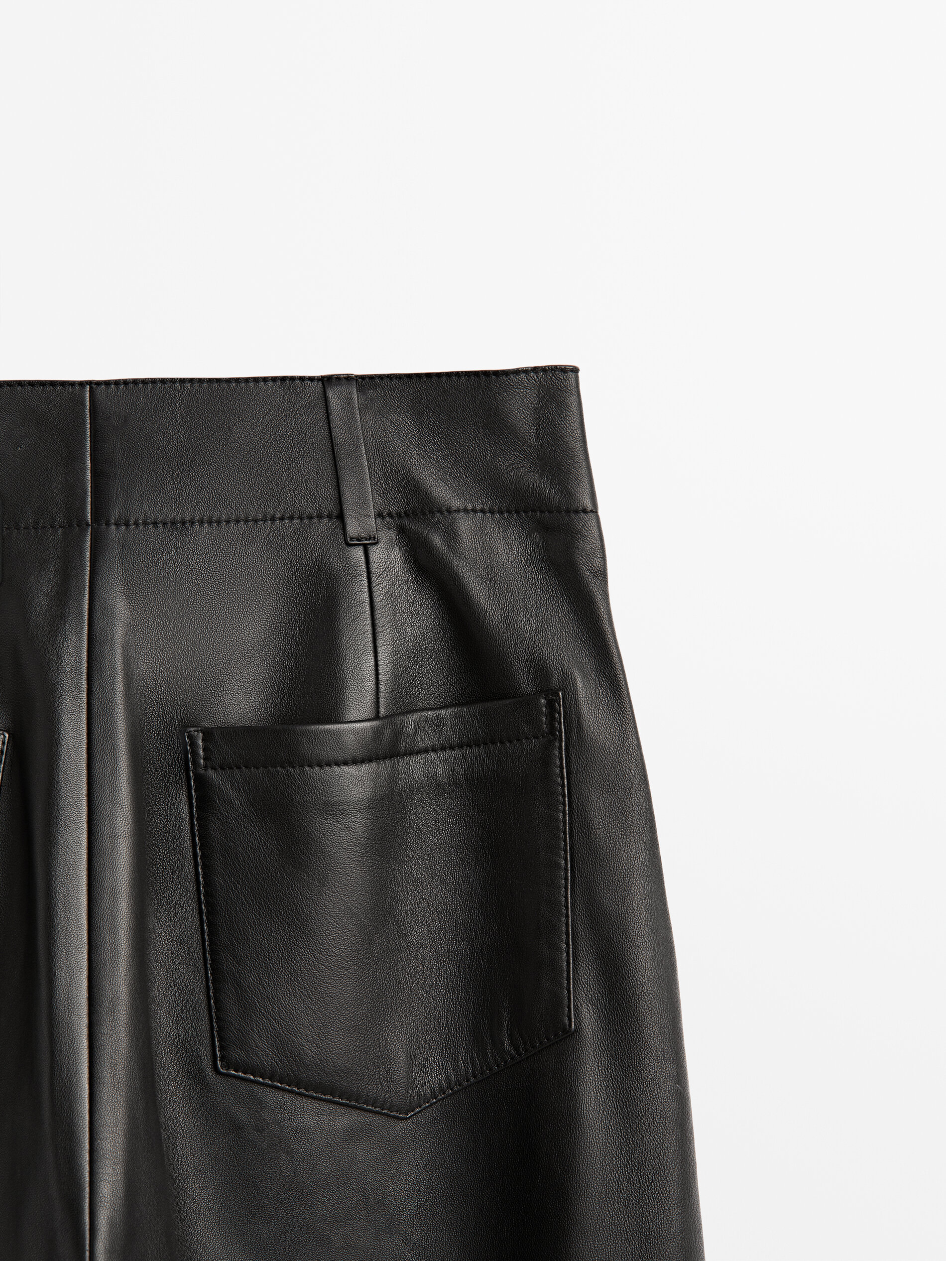 Pantalón negro piel napa slouchy - Massimo Dutti España