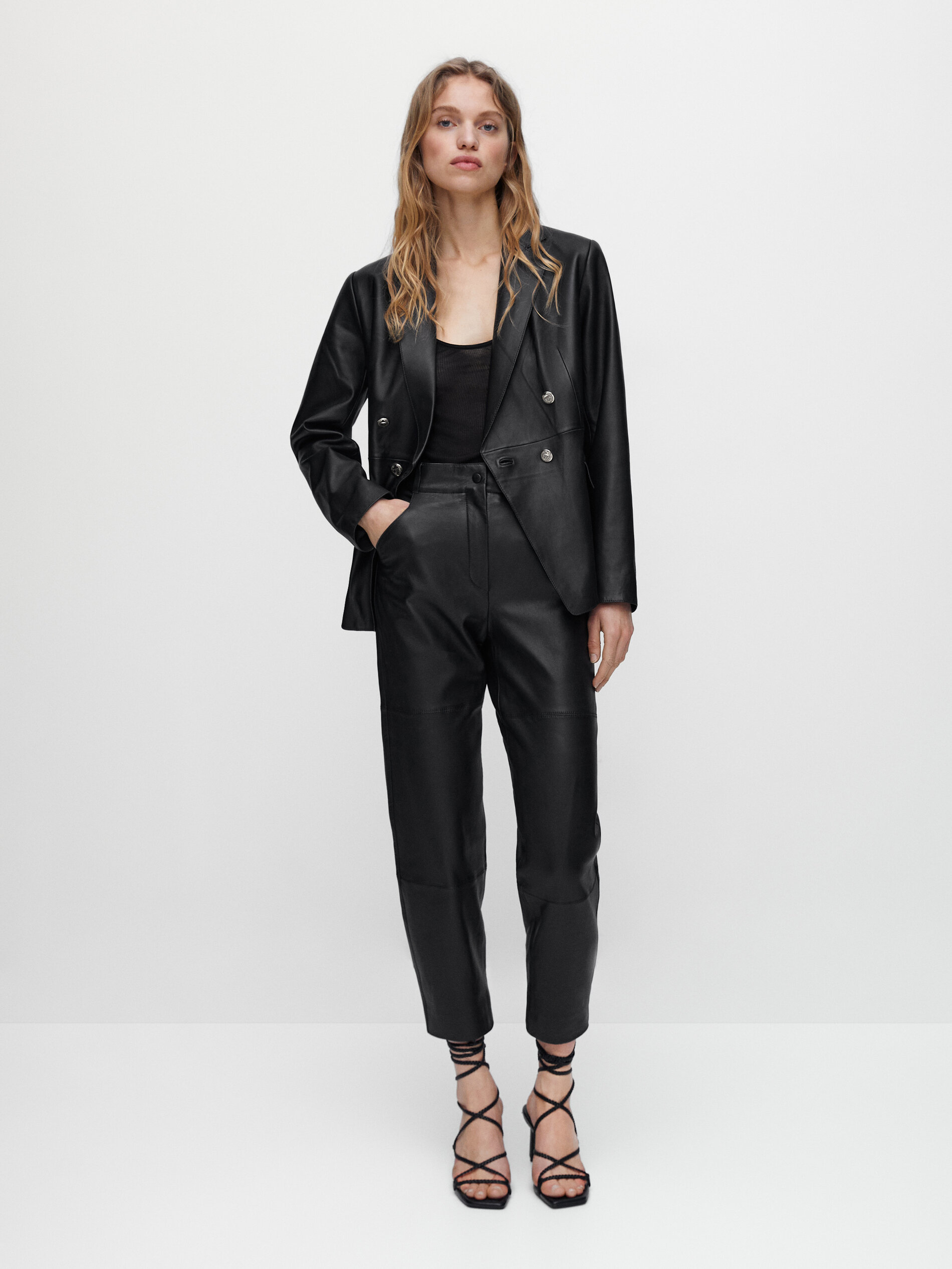 Pantalón negro piel napa slouchy - Massimo Dutti España