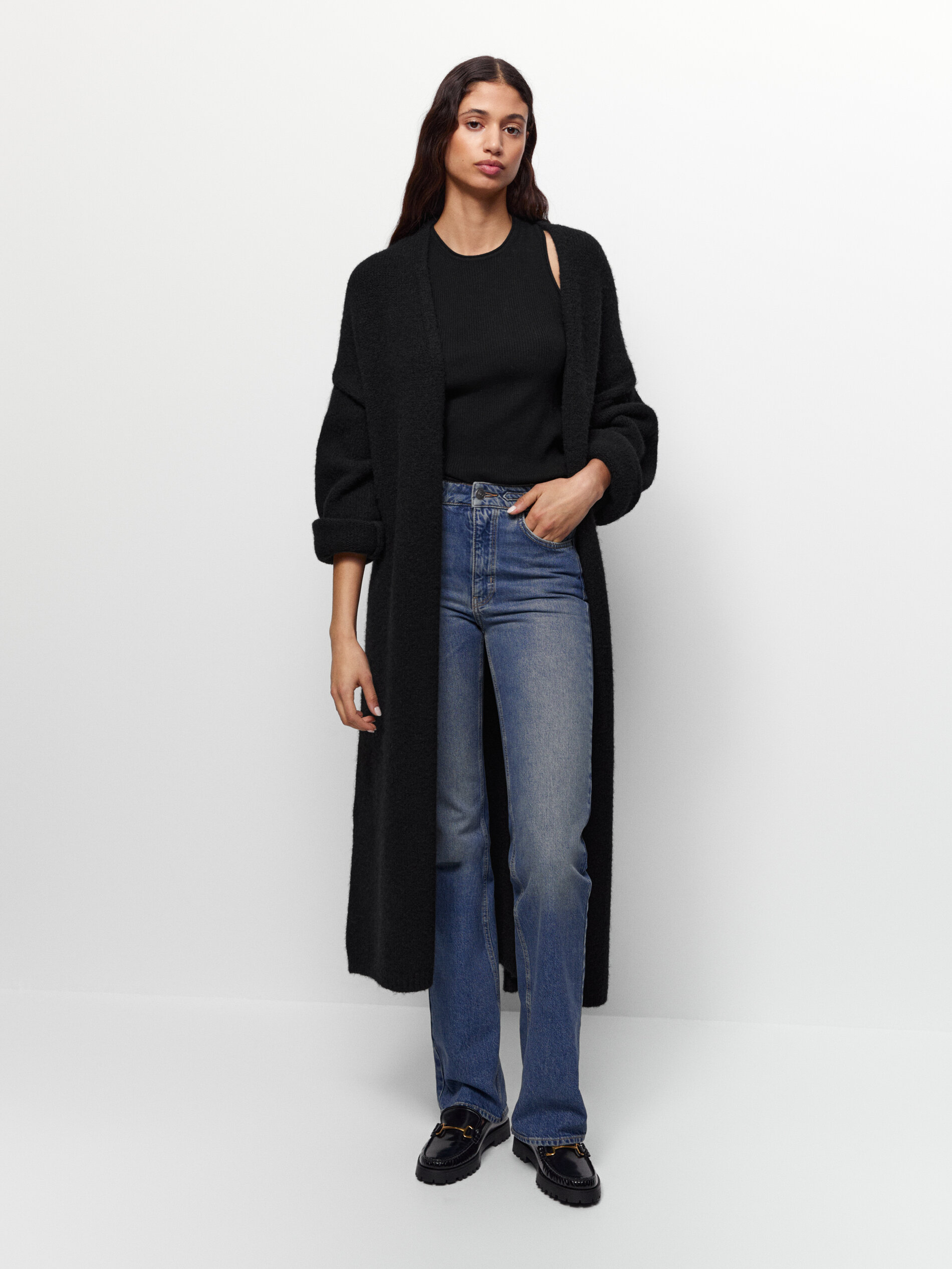 Abrigo largo negro de punto - Massimo Dutti Colombia