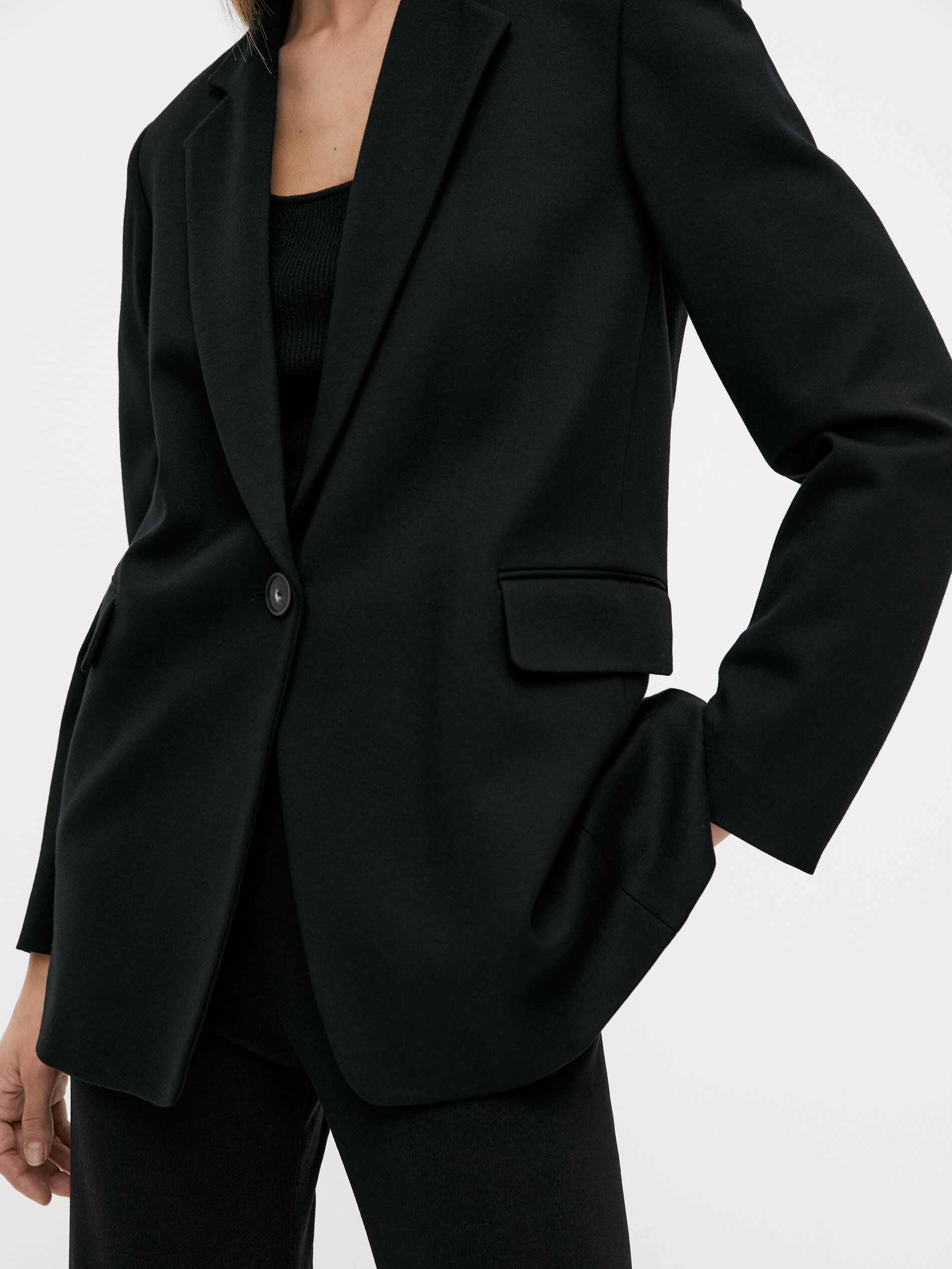 single button black blazer