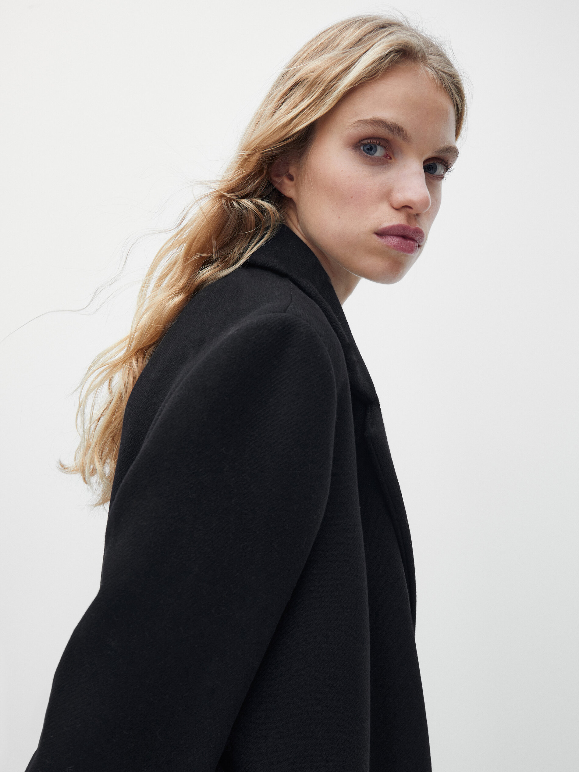 massimo dutti black coat