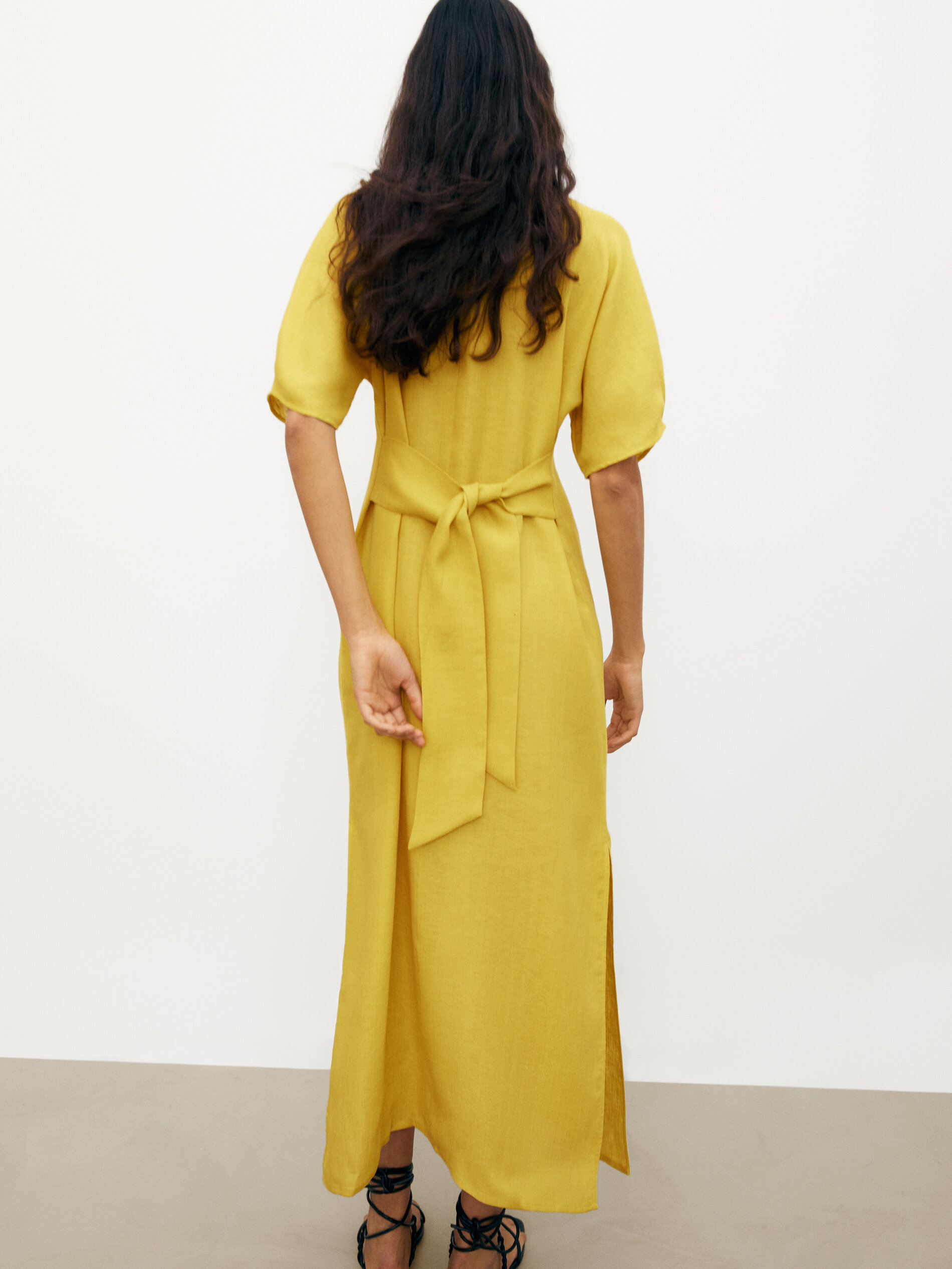 Vestito midi con fiocco centrale di lino - Massimo Dutti Italia