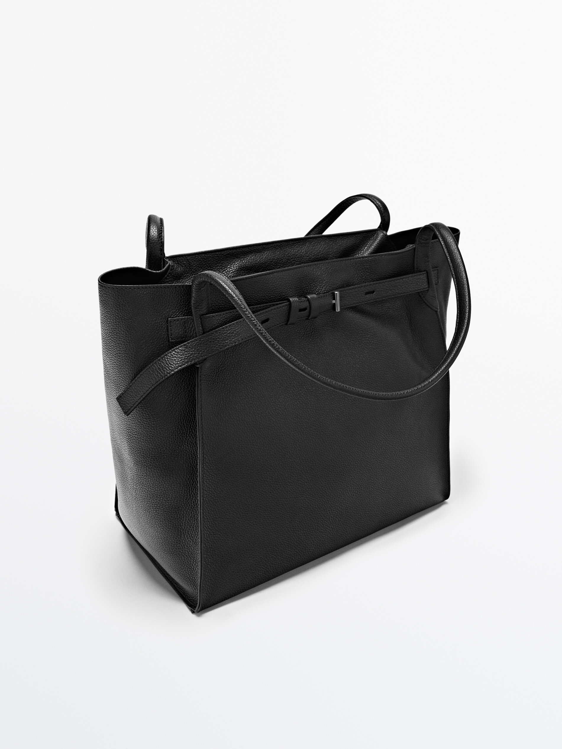Bolso shopper cremallera piel abatanada - Massimo Dutti España