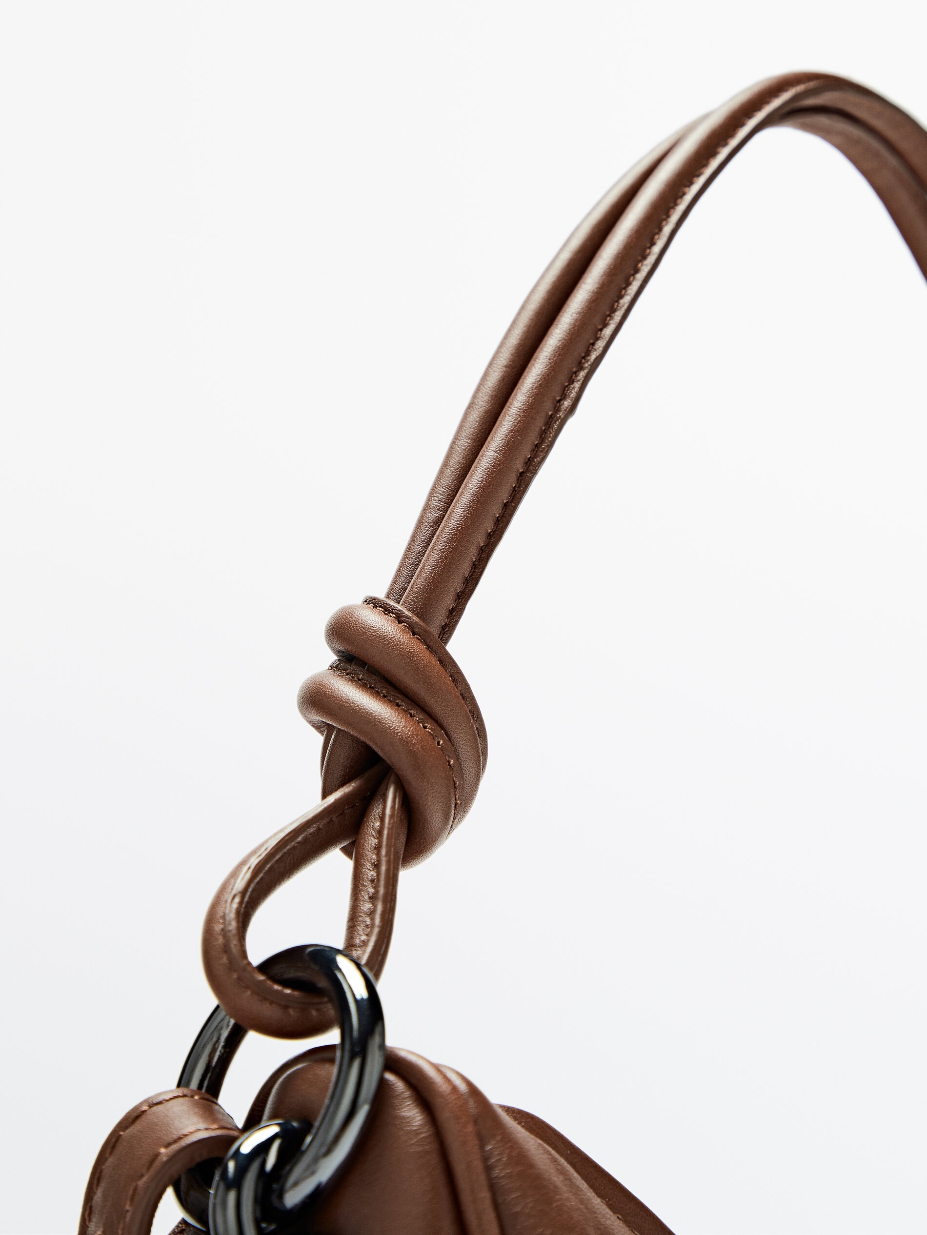 Bolso bandolera media luna piel - Massimo Dutti España
